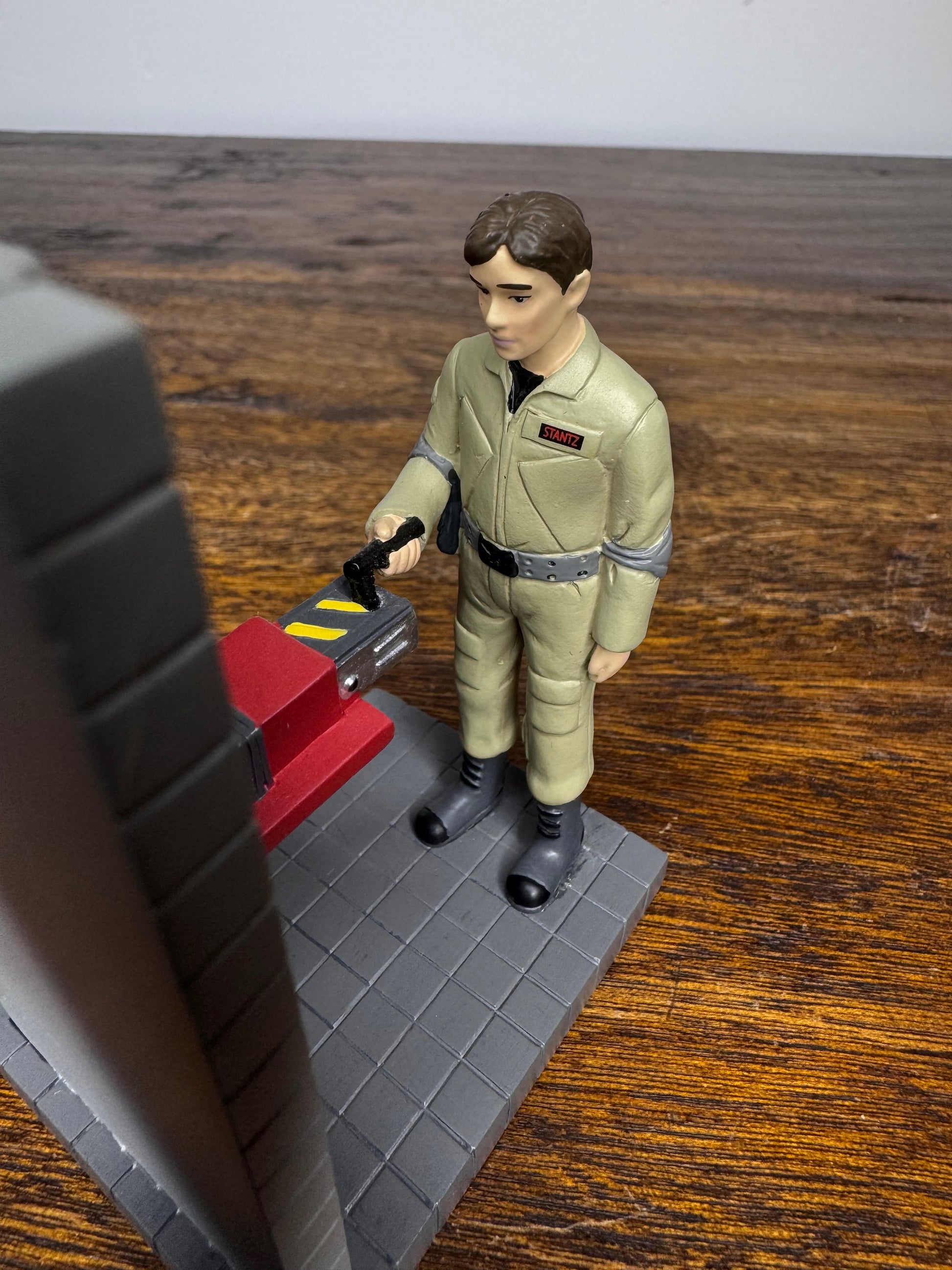 Retired Dept 56 Ghostbusters Village "The Containment Unit" W/ Original Box