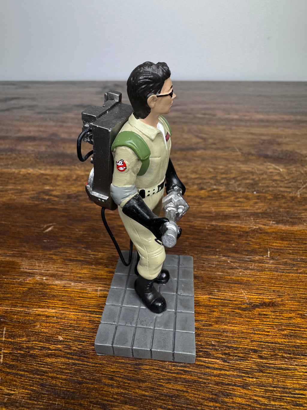 Retired Dept 56 Ghostbusters Village Accessory"Dr Egon Spengler" Figurine w/Original Box