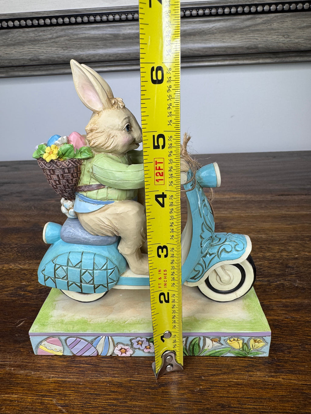 NIB Jim Shore Heartwood Creek "Scooting Towards Easter" Figurine