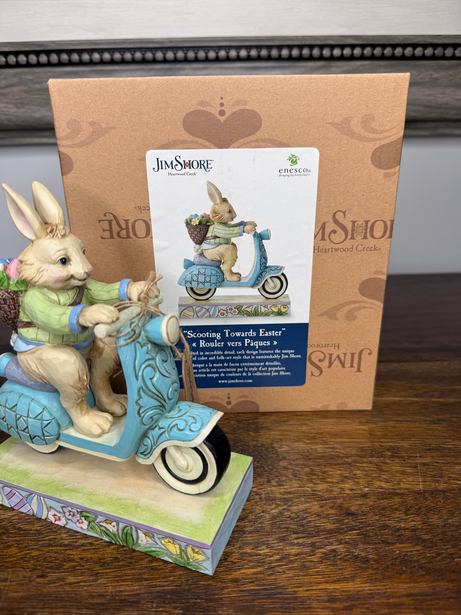NIB Jim Shore Heartwood Creek "Scooting Towards Easter" Figurine