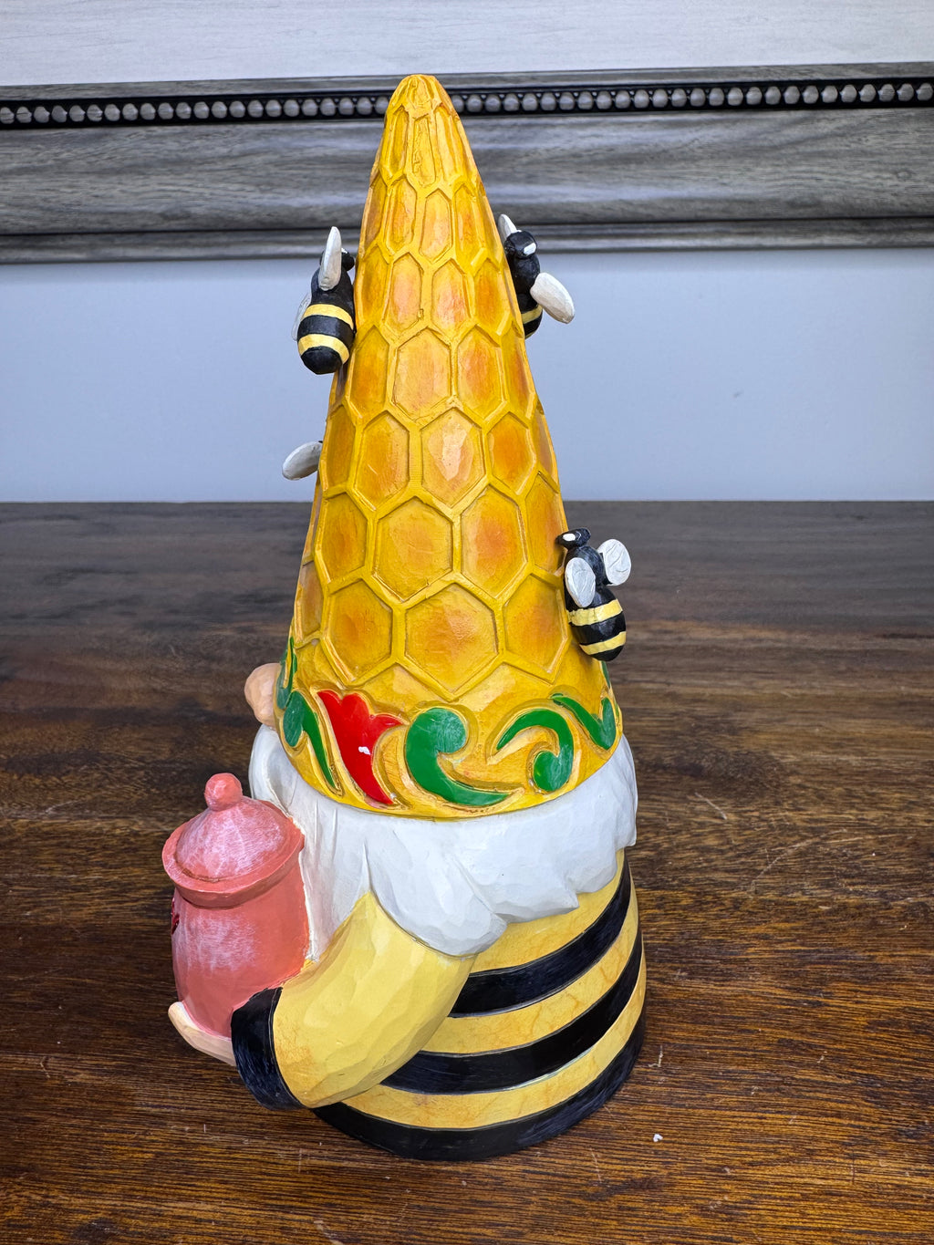 NIB Jim Shore Heartwood Creek "Bee-ing Cute" Gnome