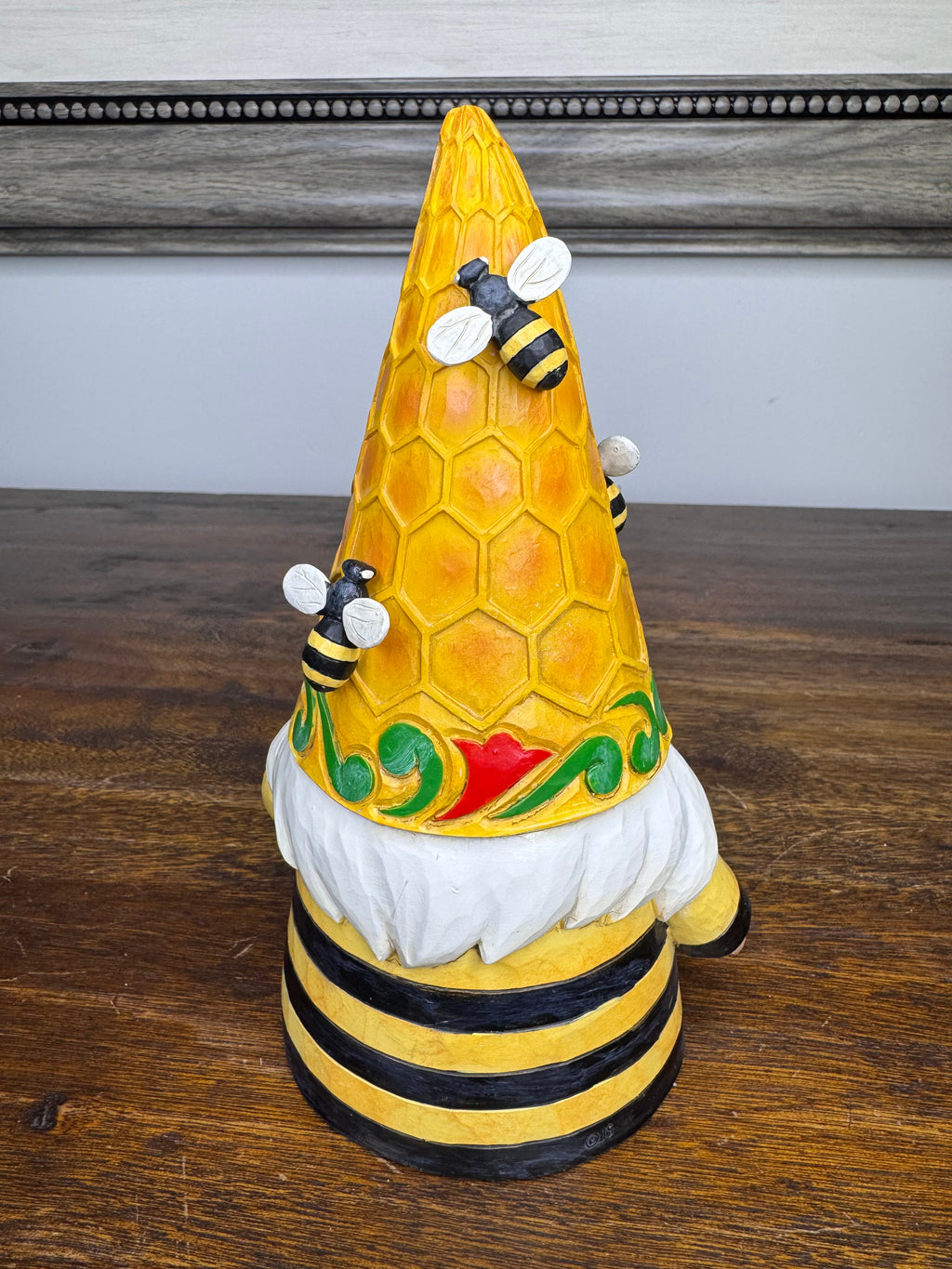 NIB Jim Shore Heartwood Creek "Bee-ing Cute" Gnome