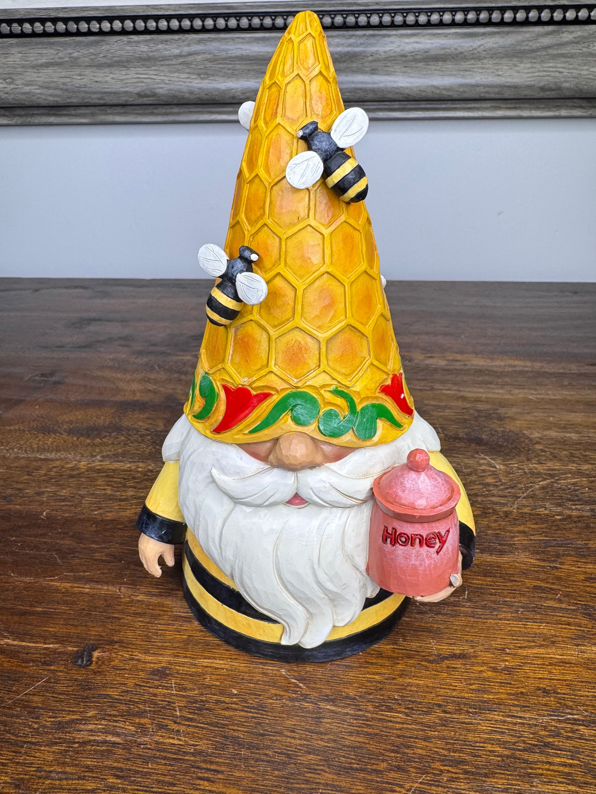 NIB Jim Shore Heartwood Creek "Bee-ing Cute" Gnome