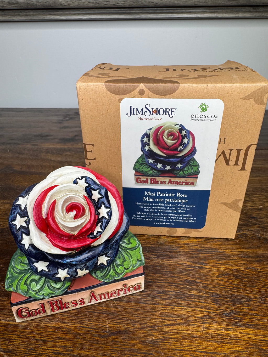 NIB Jim Shore Heartwood Creek Patriotic  "God Bless America" Mini Rose Figurine