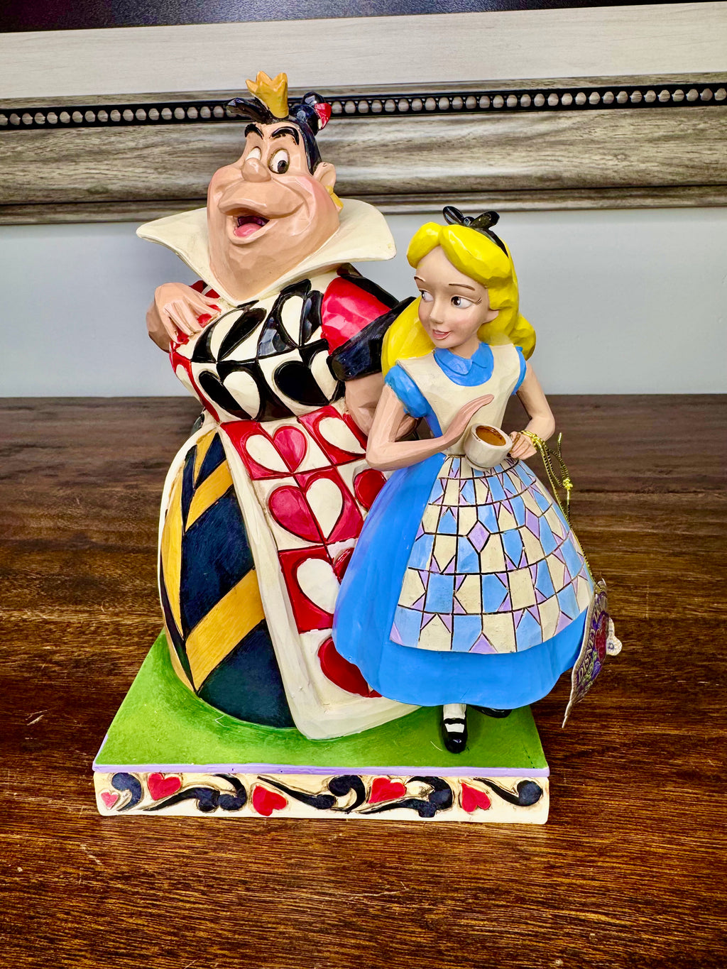 NIB Disney Showcase "Chaos and Curiosity" Alice and The Queen of Hearts Figurine