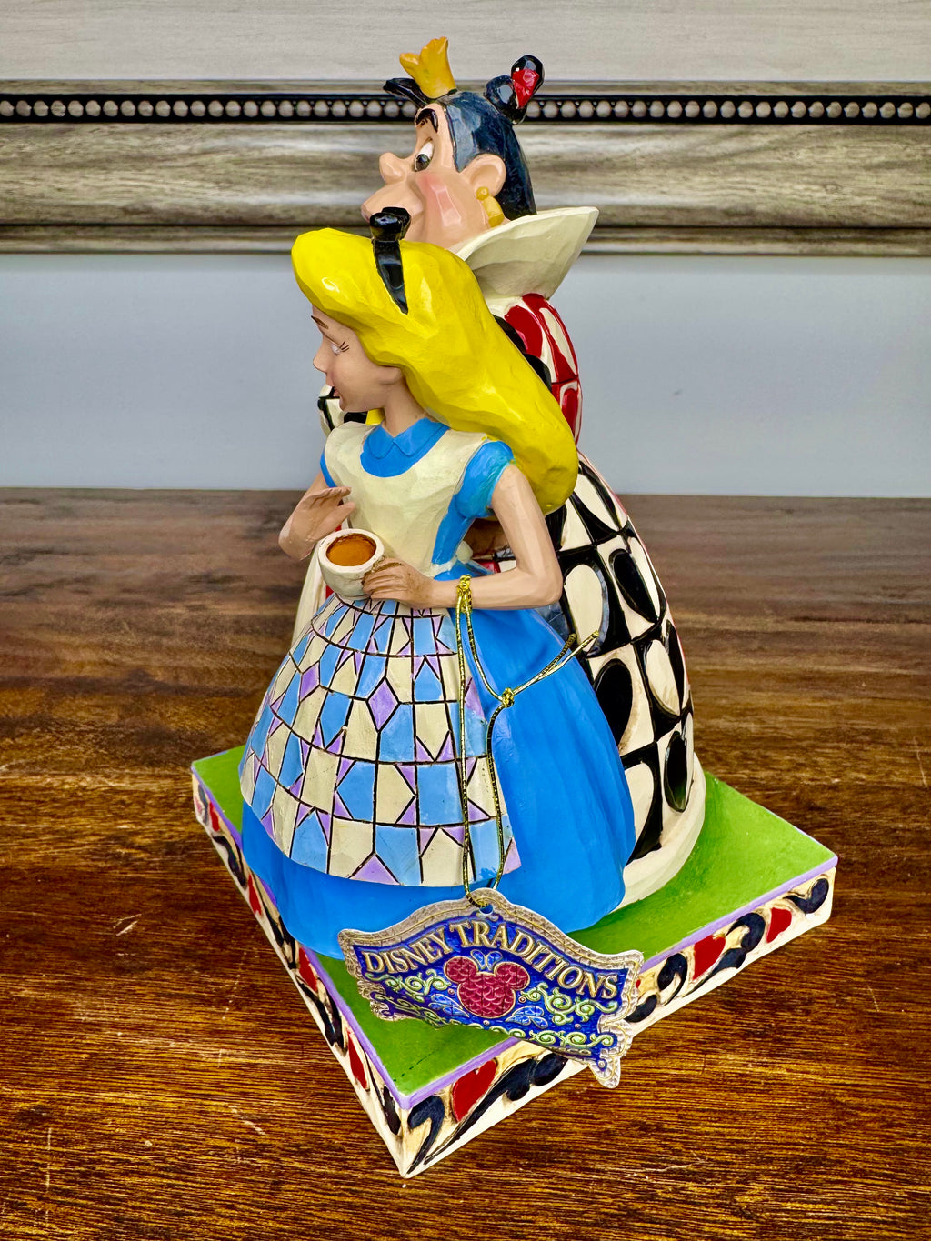 NIB Disney Showcase "Chaos and Curiosity" Alice and The Queen of Hearts Figurine