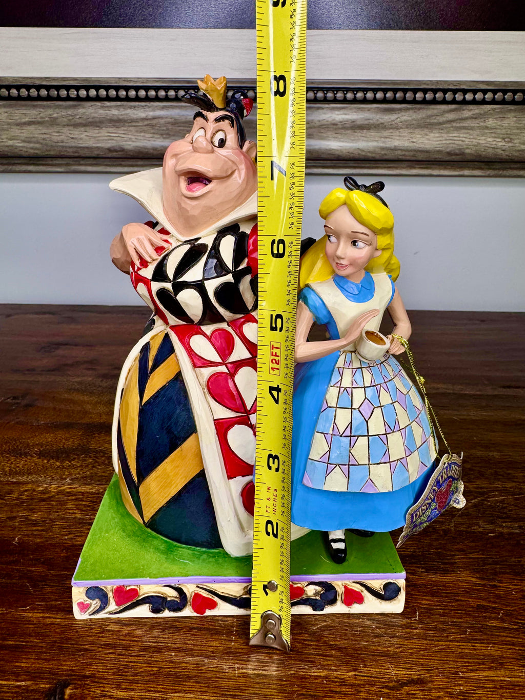 NIB Disney Showcase "Chaos and Curiosity" Alice and The Queen of Hearts Figurine