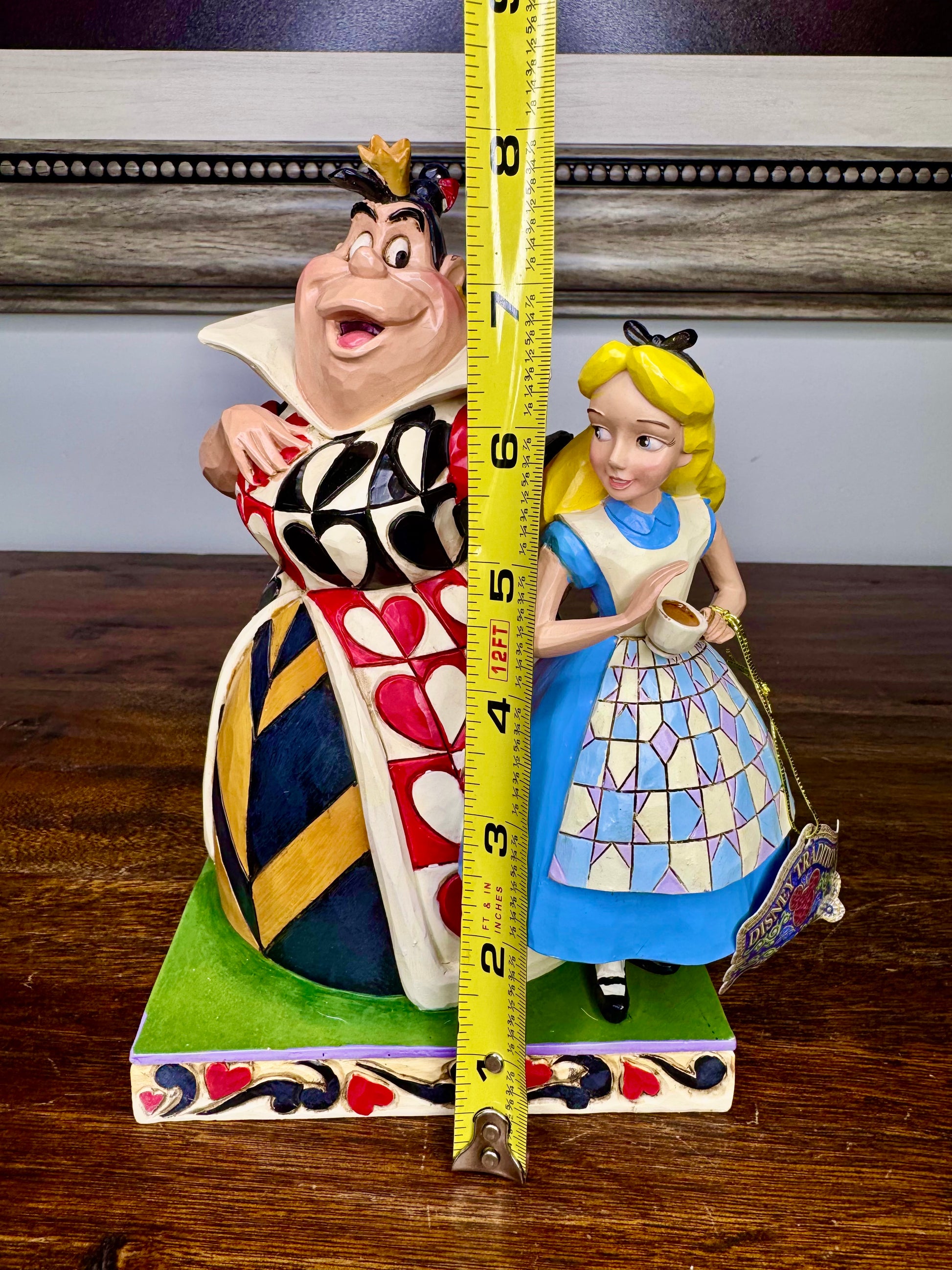 NIB Disney Showcase "Chaos and Curiosity" Alice and The Queen of Hearts Figurine