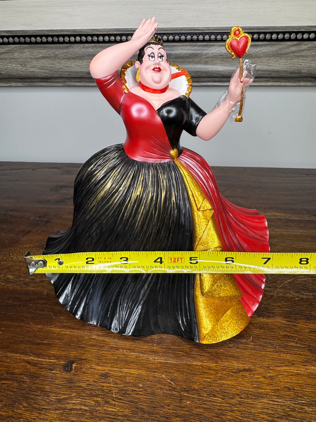 NIB Disney Showcase Queen of Hearts Figurine