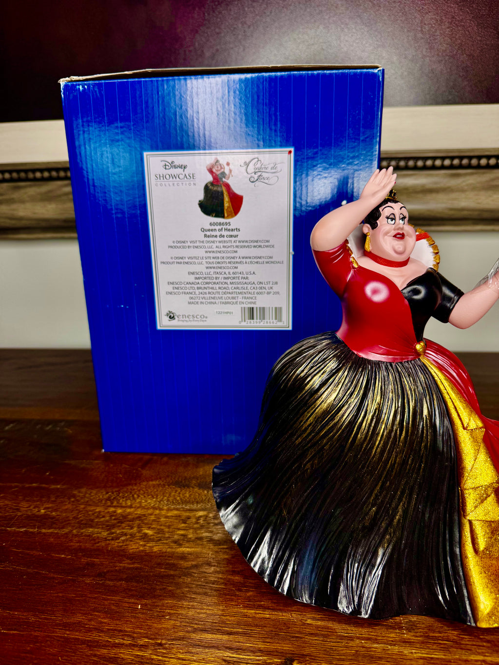 NIB Disney Showcase Queen of Hearts Figurine