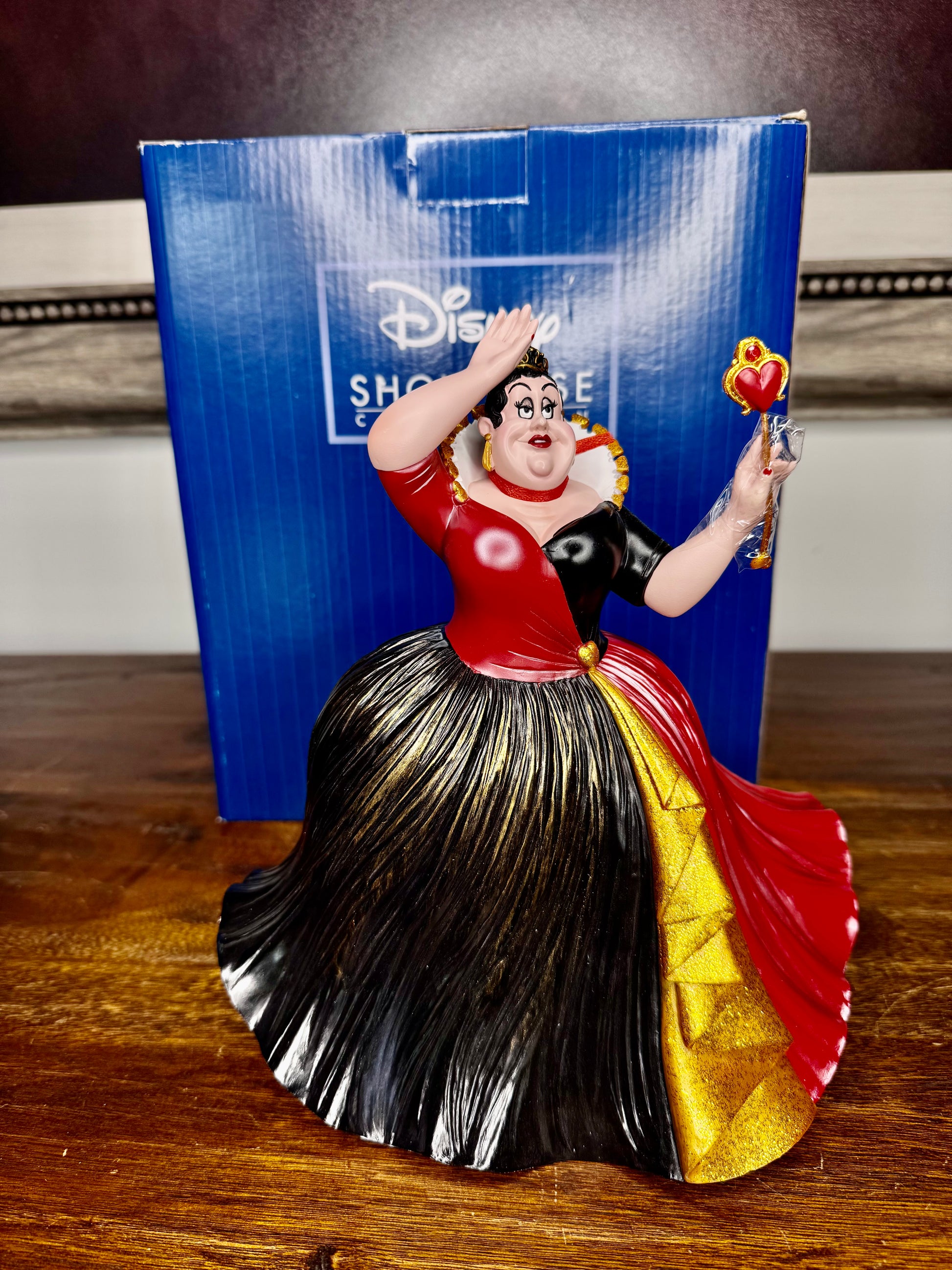 NIB Disney Showcase Queen of Hearts Figurine