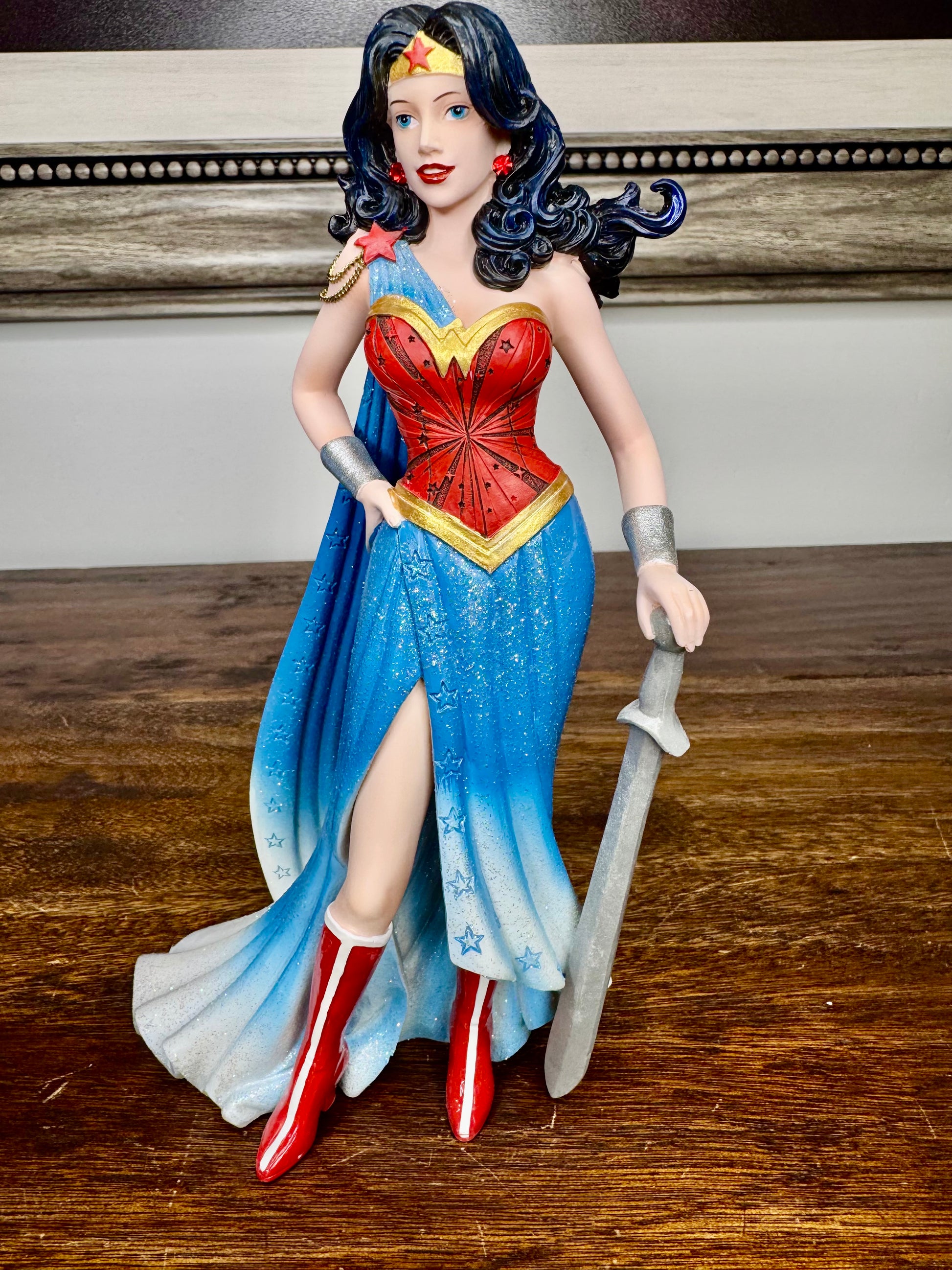 NIB Wonder Woman Couture de Force Figurine Studio Brands DC Comics