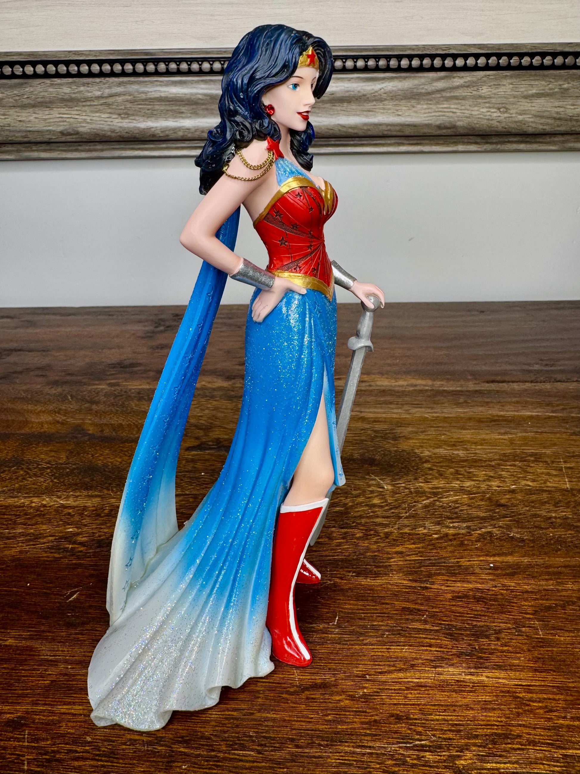 NIB Wonder Woman Couture de Force Figurine Studio Brands DC Comics