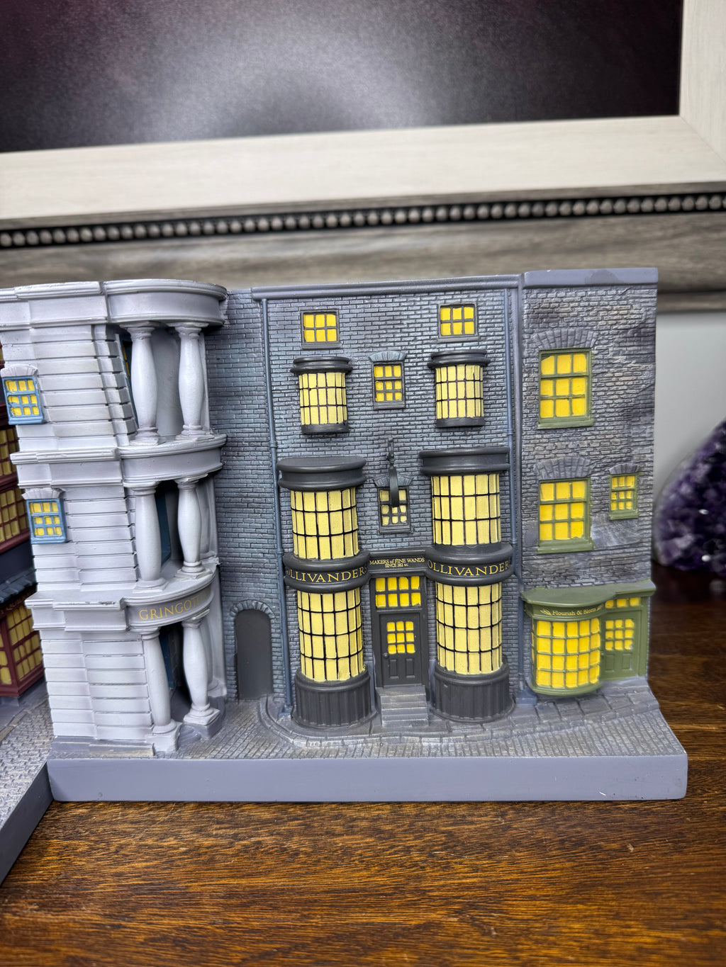 NIB Harry Potter Diagon Ally Light Up Bookends Wizarding World of Harry Potter