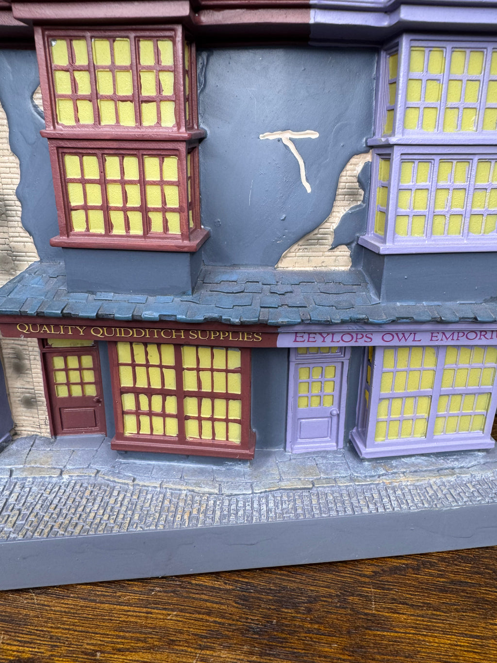 NIB Harry Potter Diagon Ally Light Up Bookends Wizarding World of Harry Potter