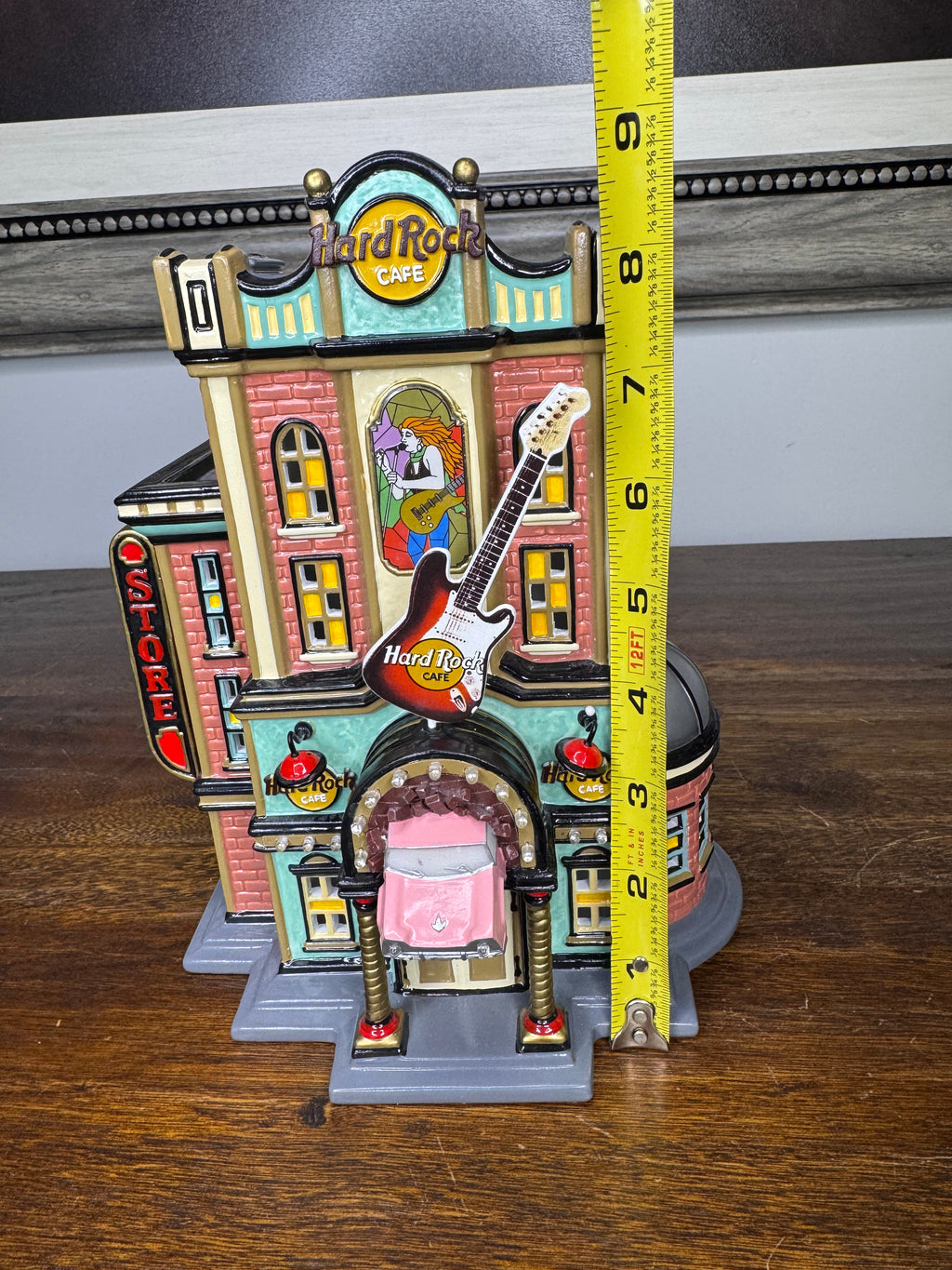Retired Dept 56 Hard Rock Cafe Light Up Building w/Original Box *READ FULL DESCRIPTION*