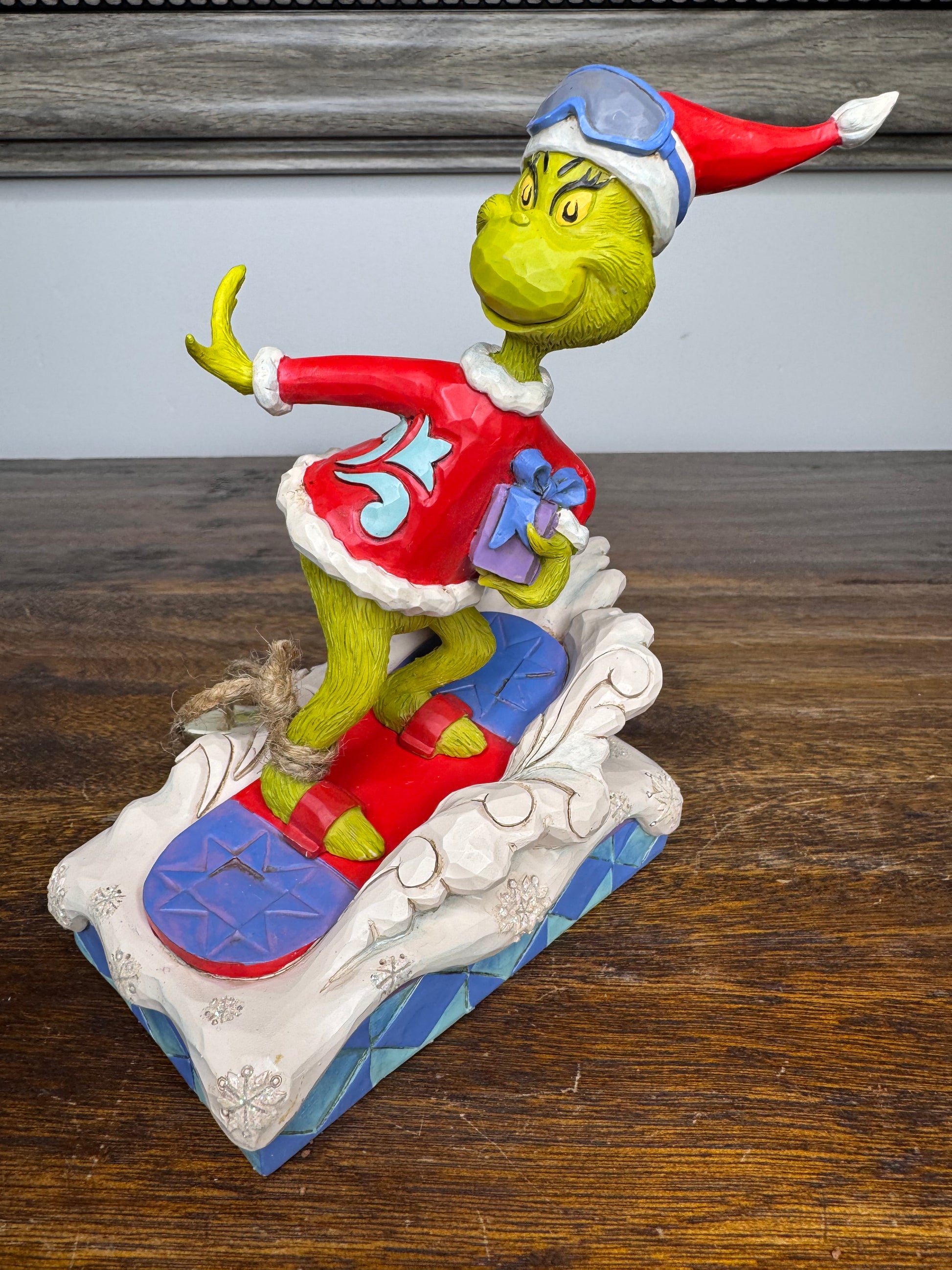 NIB Jim Shore Dr Seuss Snowboarding Grinch Figurine