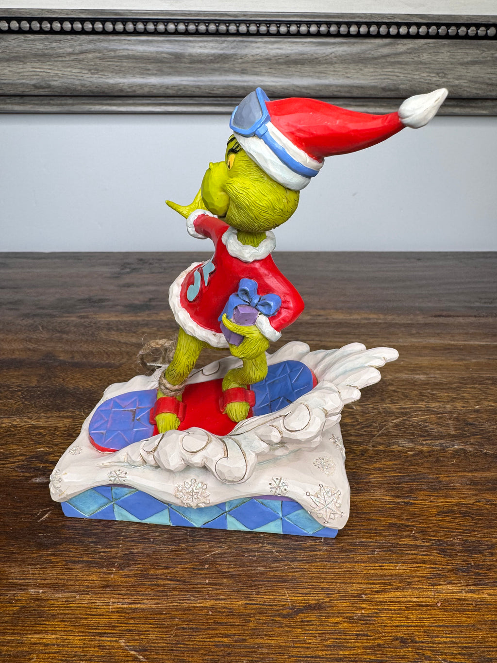 NIB Jim Shore Dr Seuss Snowboarding Grinch Figurine