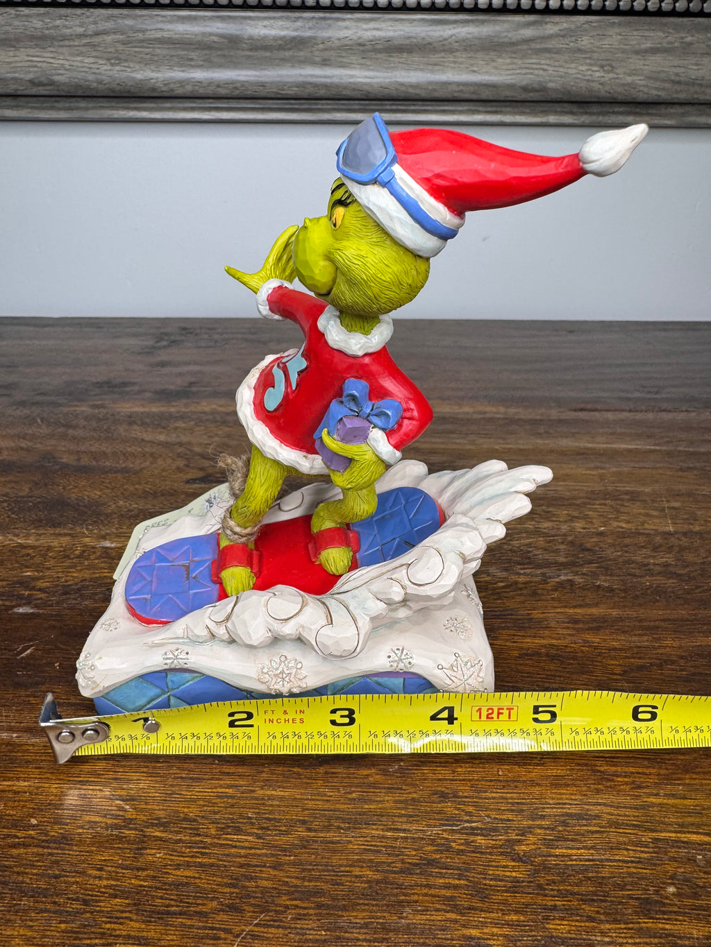 NIB Jim Shore Dr Seuss Snowboarding Grinch Figurine