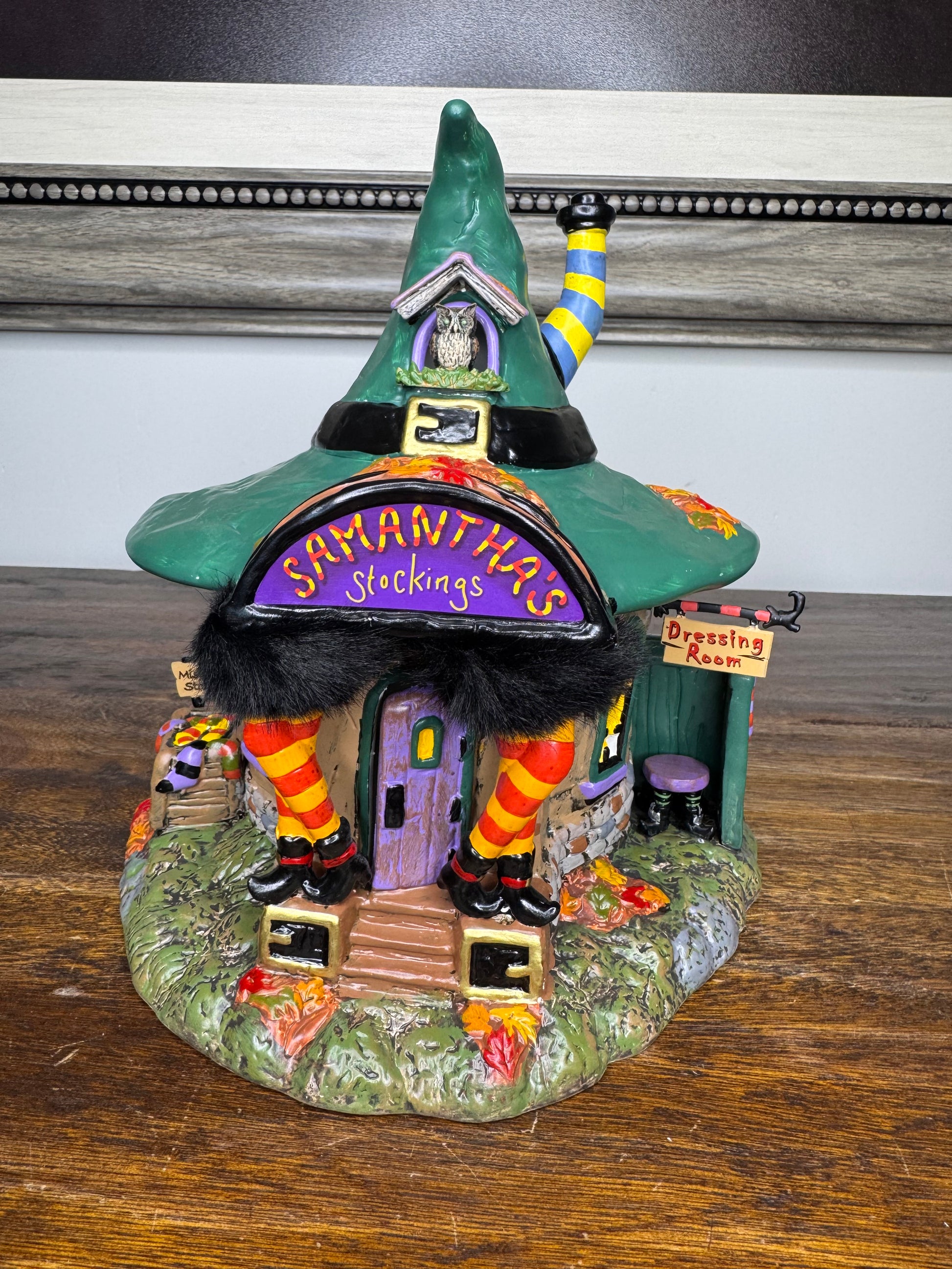 NIB Dept 56 Snow Village Halloween "Samatha's BOO-tique"