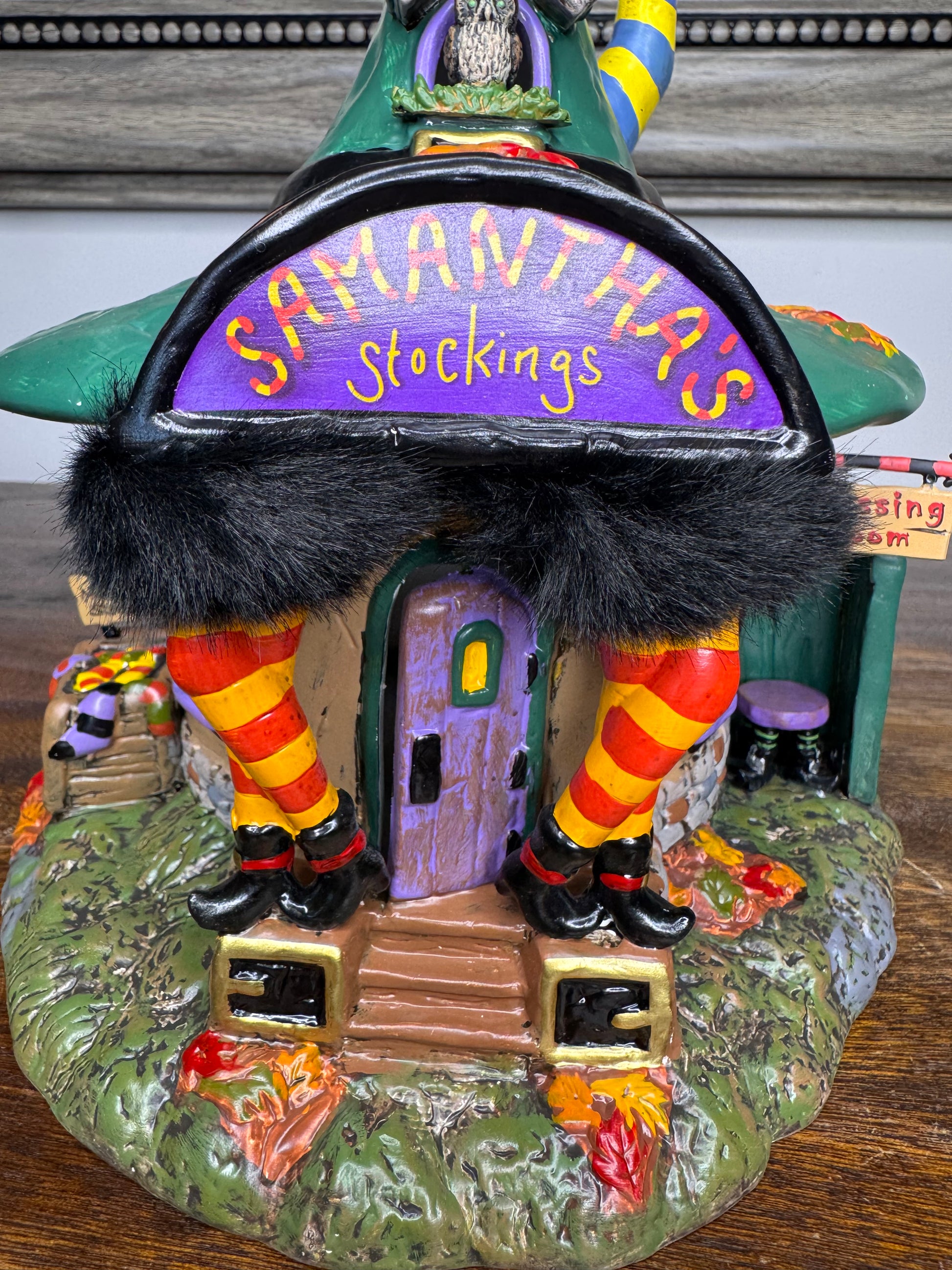 NIB Dept 56 Snow Village Halloween "Samatha's BOO-tique"