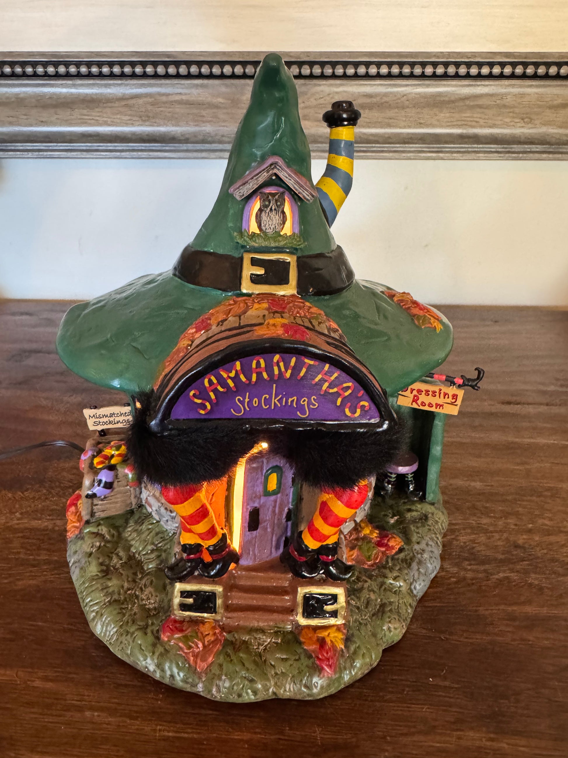 NIB Dept 56 Snow Village Halloween "Samatha's BOO-tique"