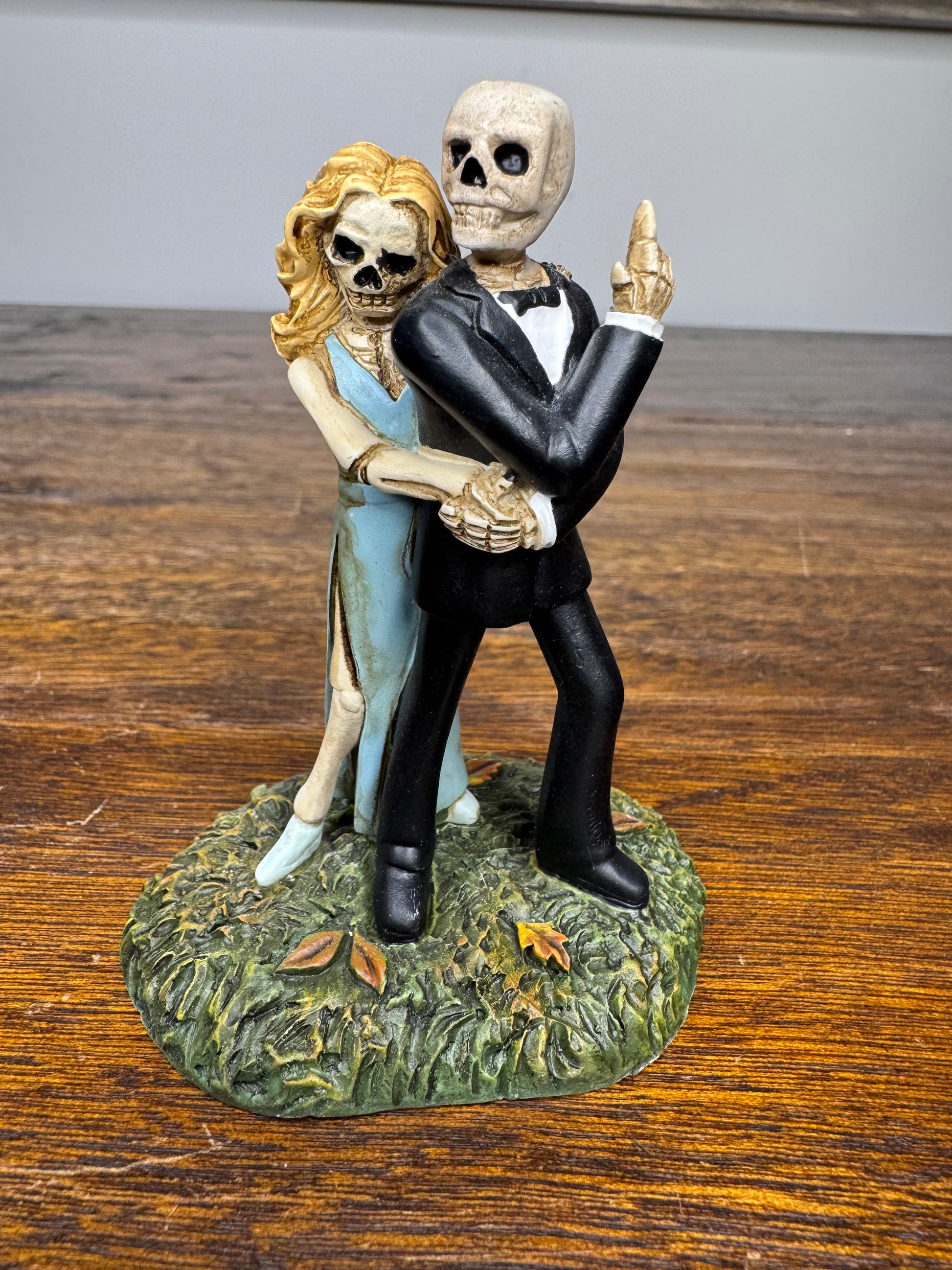 NIB Dept 56 Village Accessory "Bone, James Bone"