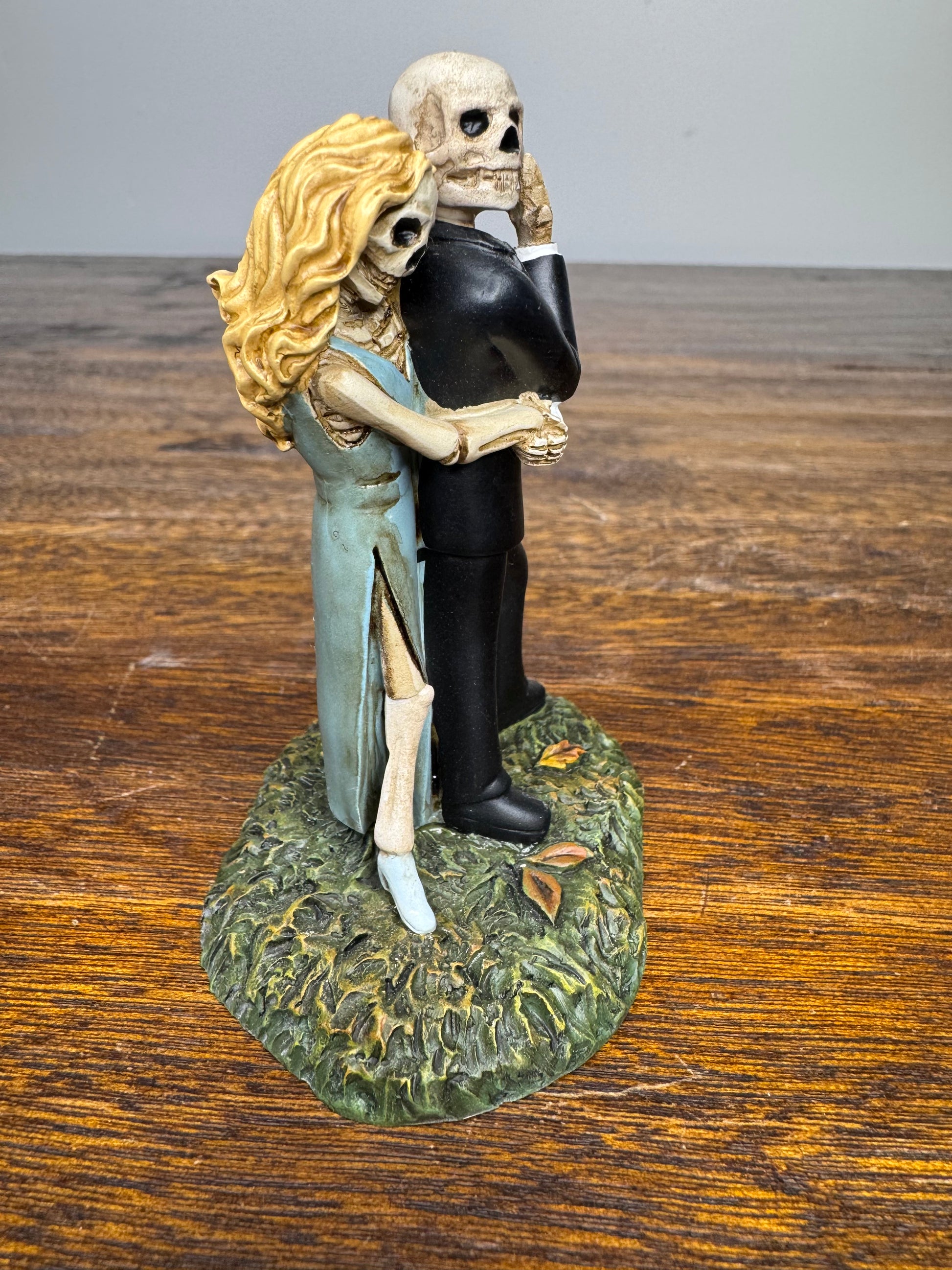 NIB Dept 56 Village Accessory "Bone, James Bone"