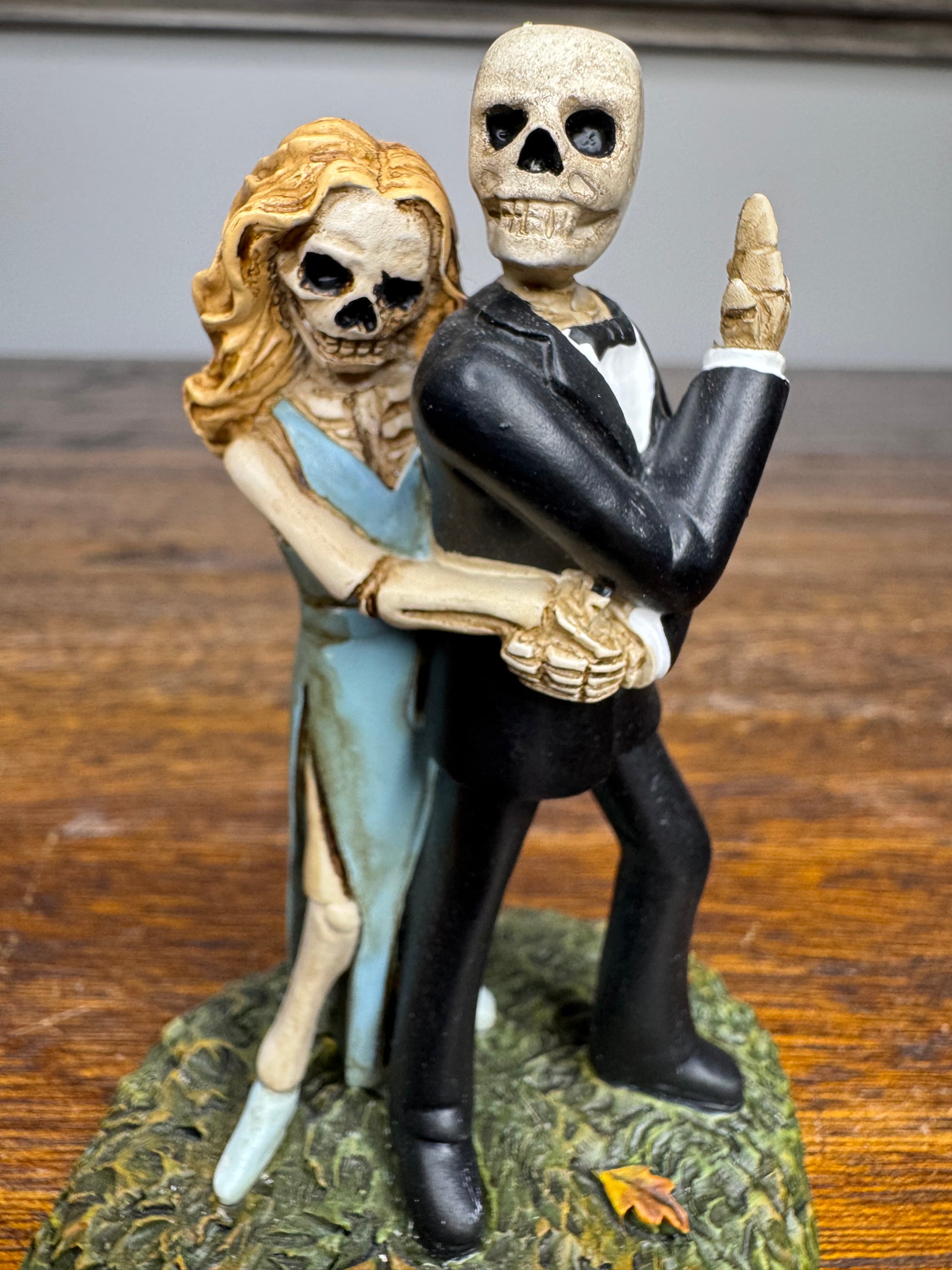 NIB Dept 56 Village Accessory "Bone, James Bone"