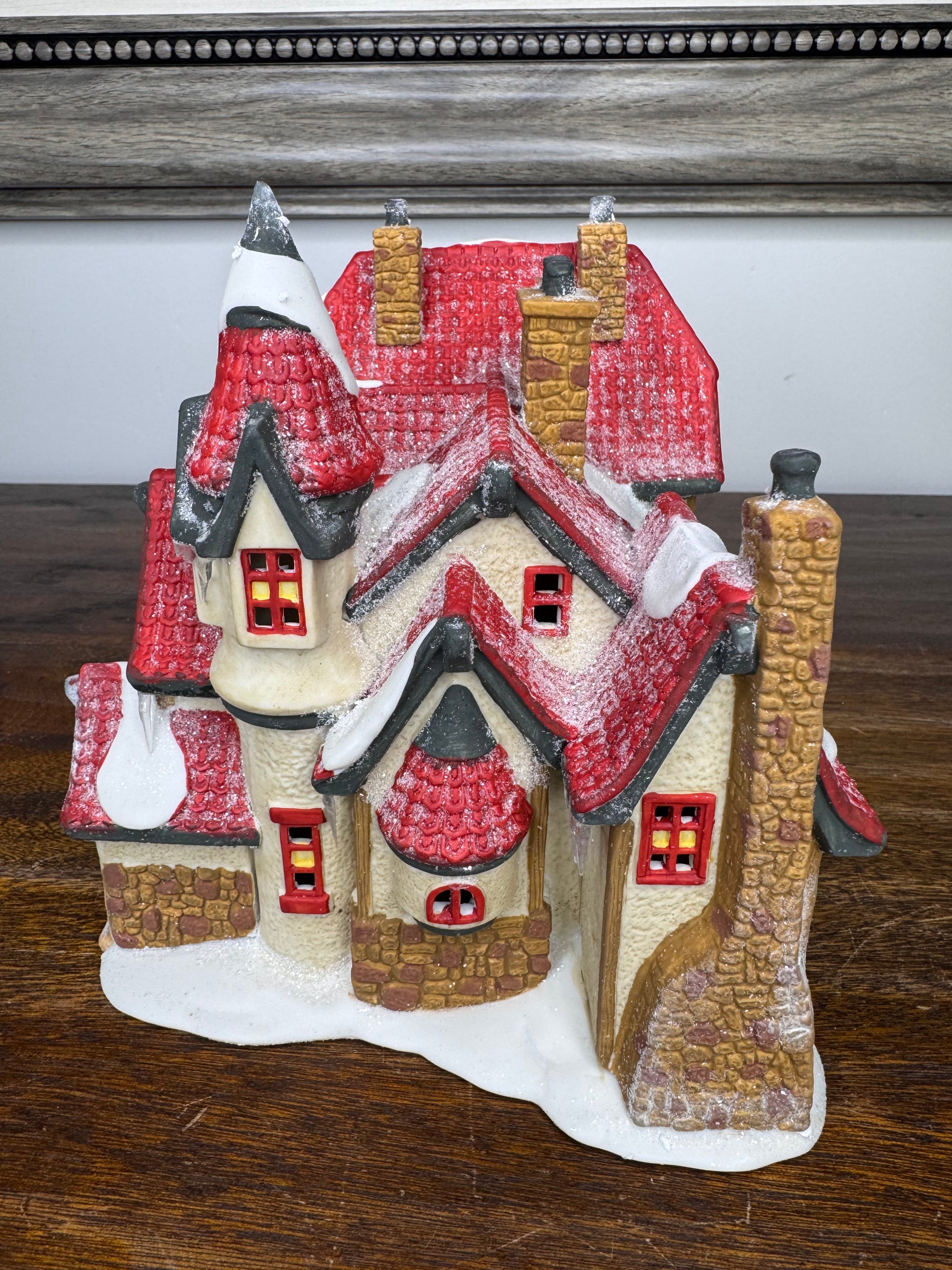 Retired Dept 56 North Pole Village "Santa's Workshop" w/ Original Box