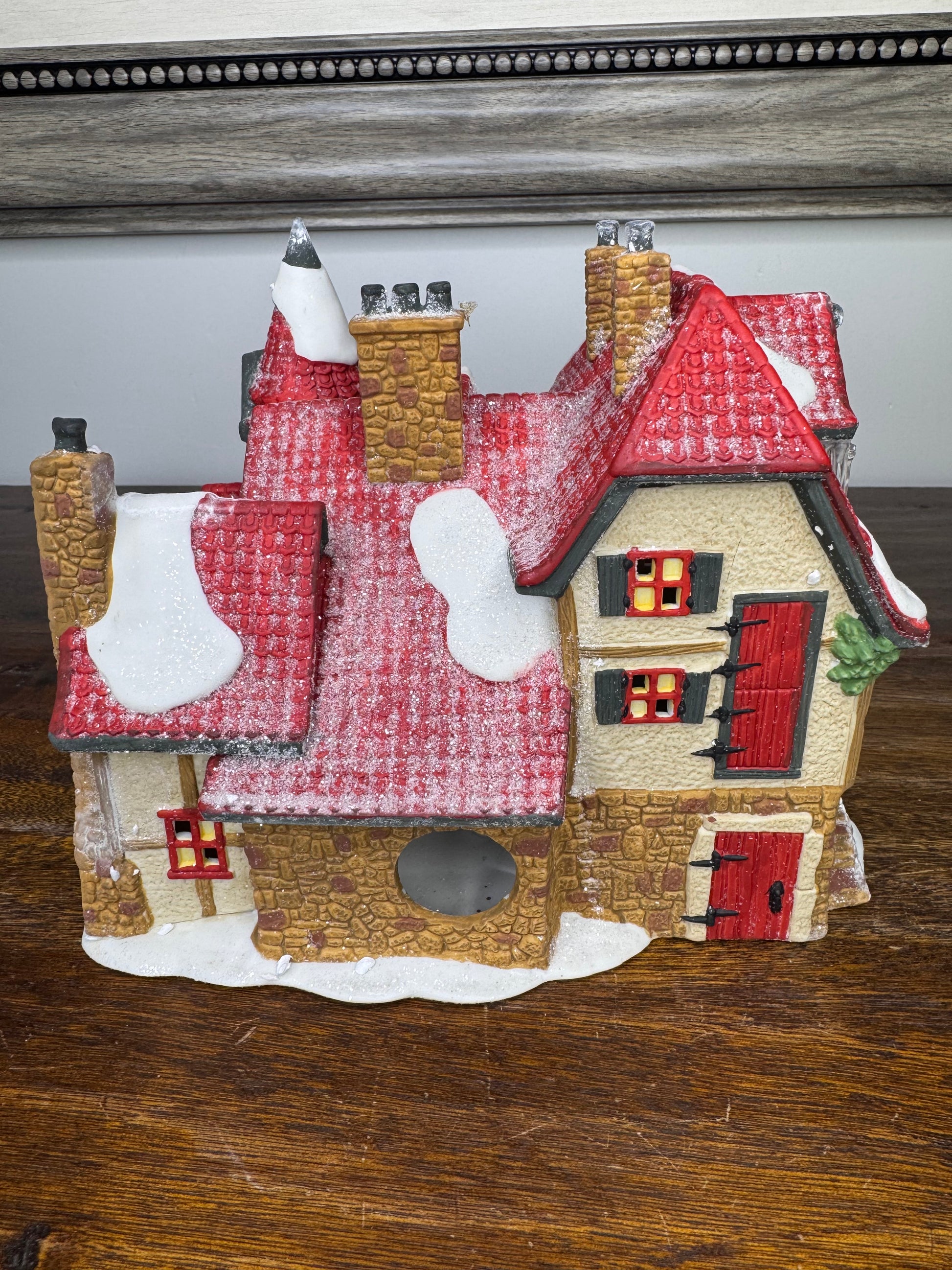 Retired Dept 56 North Pole Village "Santa's Workshop" w/ Original Box