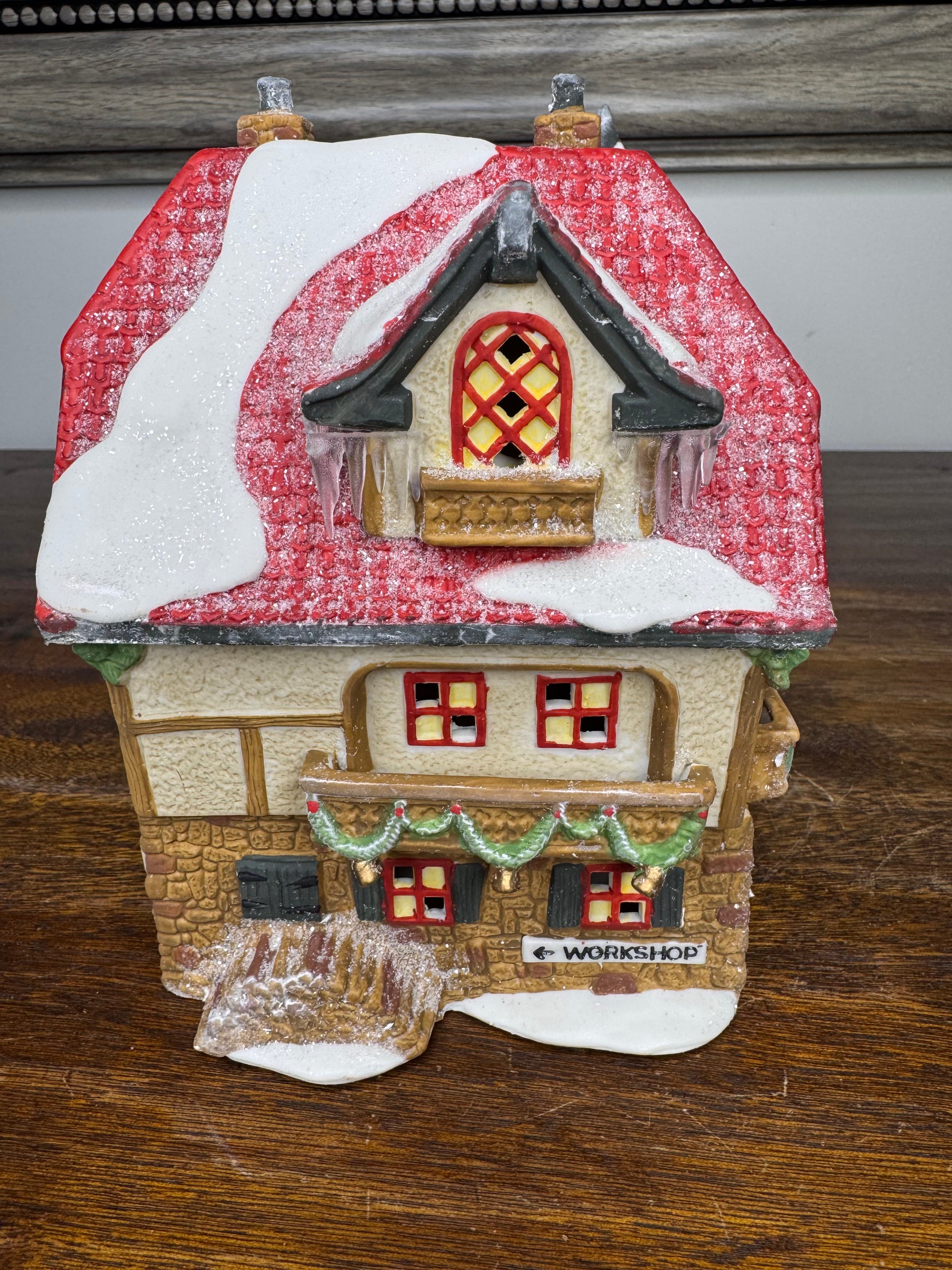 Retired Dept 56 North Pole Village "Santa's Workshop" w/ Original Box