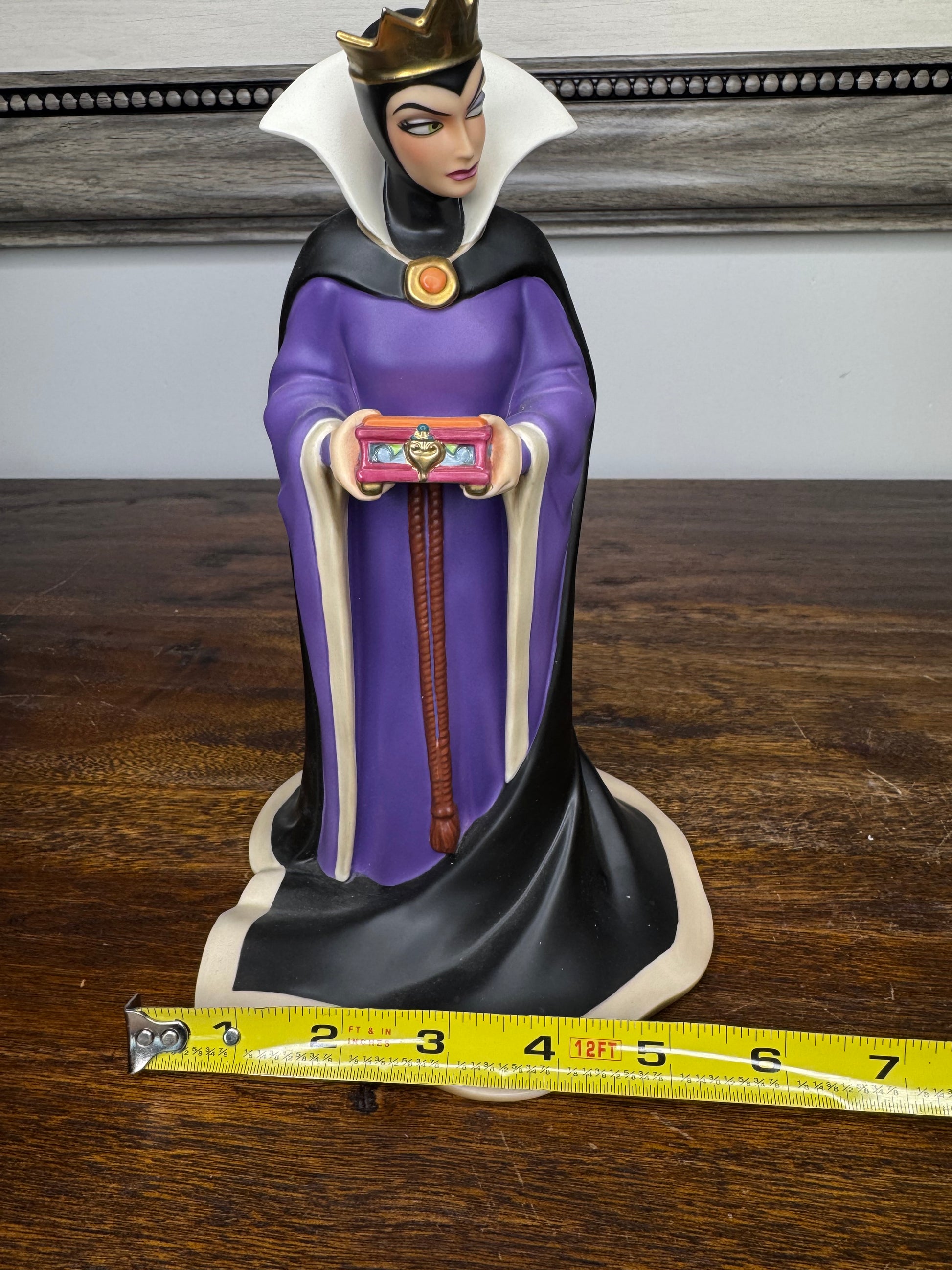 WDCC Evil Queen "Bring Back Her Heart" Figurine w/ Original Box and COA