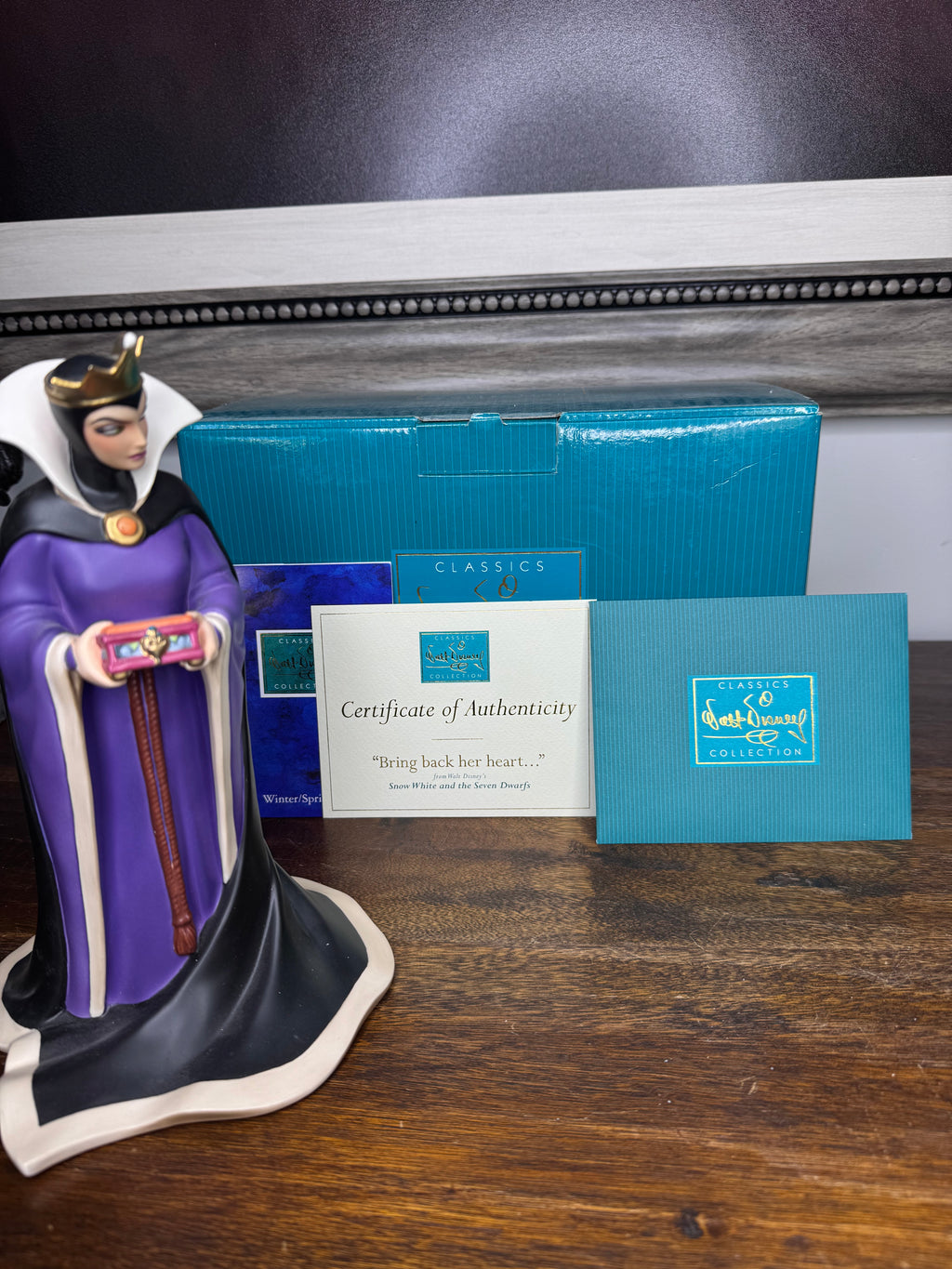 WDCC Evil Queen "Bring Back Her Heart" Figurine w/ Original Box and COA