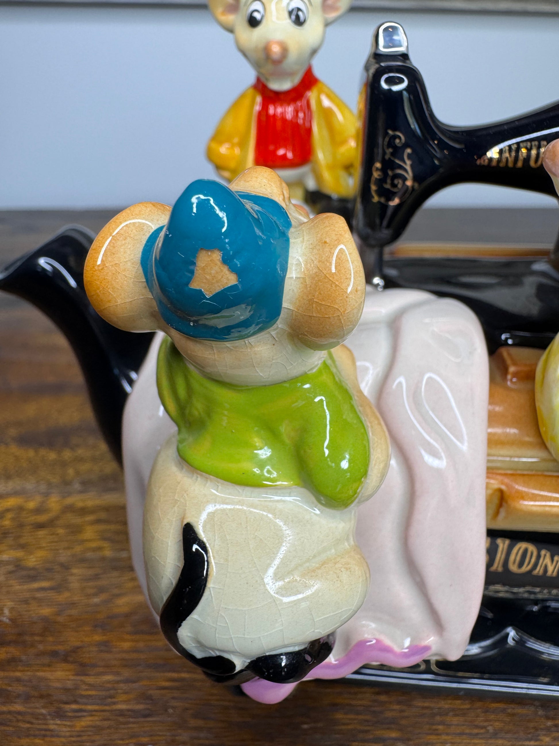 Vintage 1996 Paul carder Limited Edition Disney Cinderella Tea Pot w/ Original Box (No Styrofoam Insert)