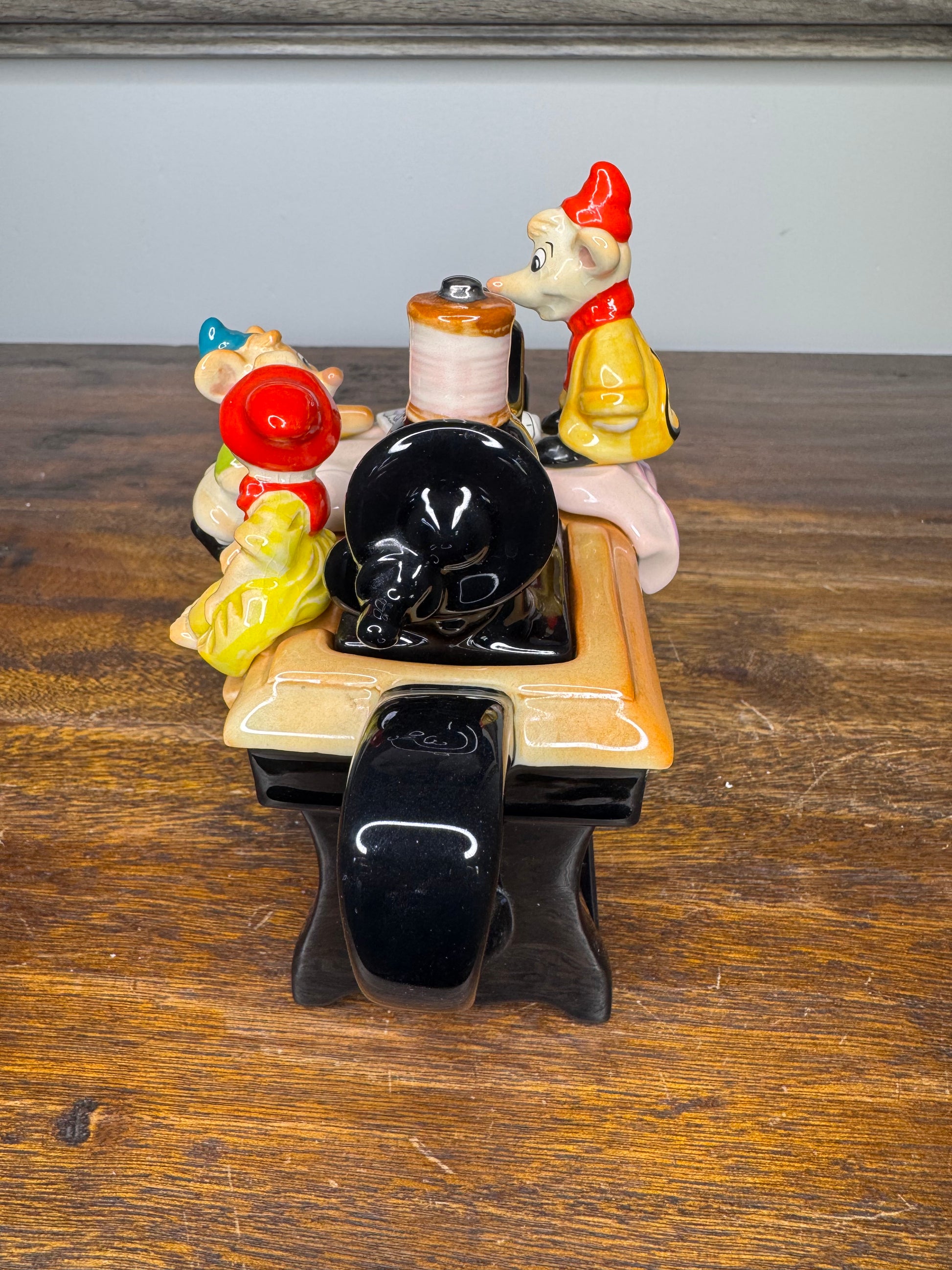 Vintage 1996 Paul carder Limited Edition Disney Cinderella Tea Pot w/ Original Box (No Styrofoam Insert)