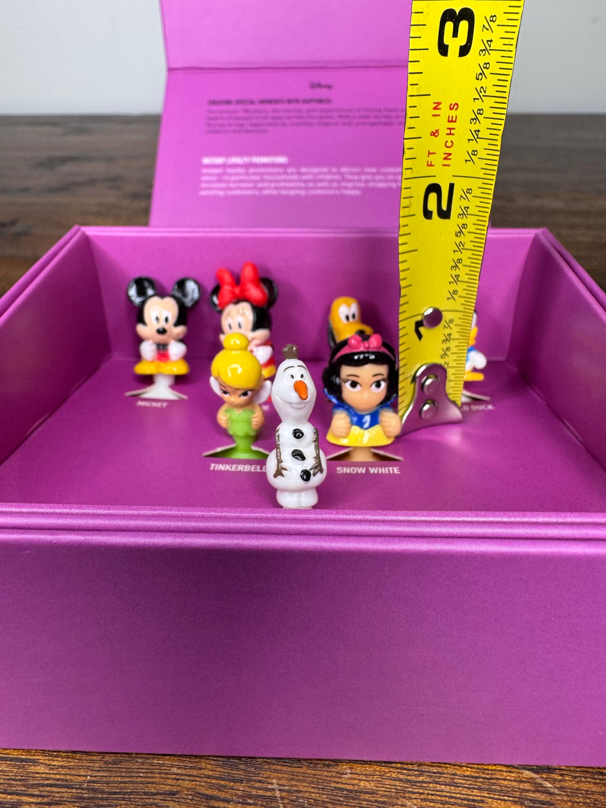 Disney Brand Loyalty Figure Set
