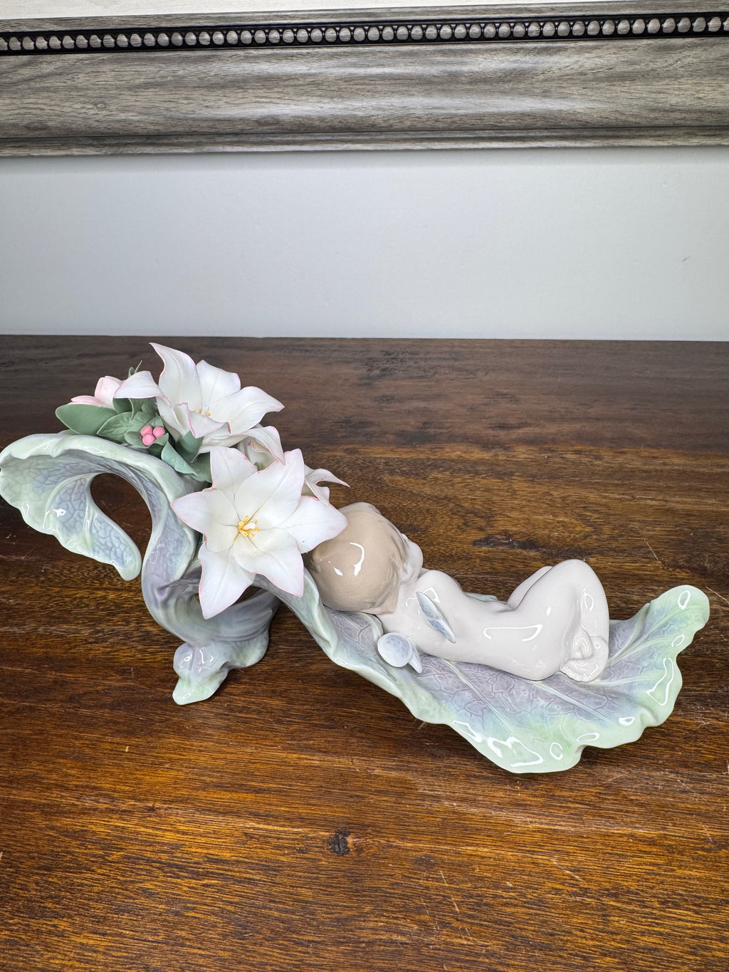 Lladro "Dreaming on Dew Drops" Figurine w/ Original Box