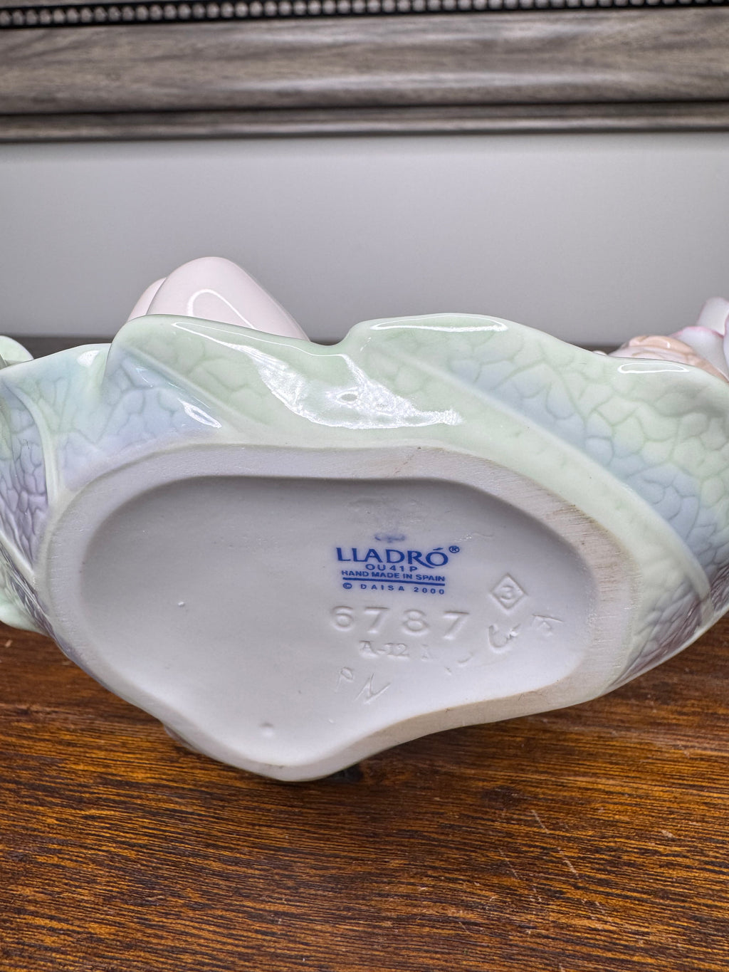 Lladro "Dreaming on Dew Drops" Figurine w/ Original Box