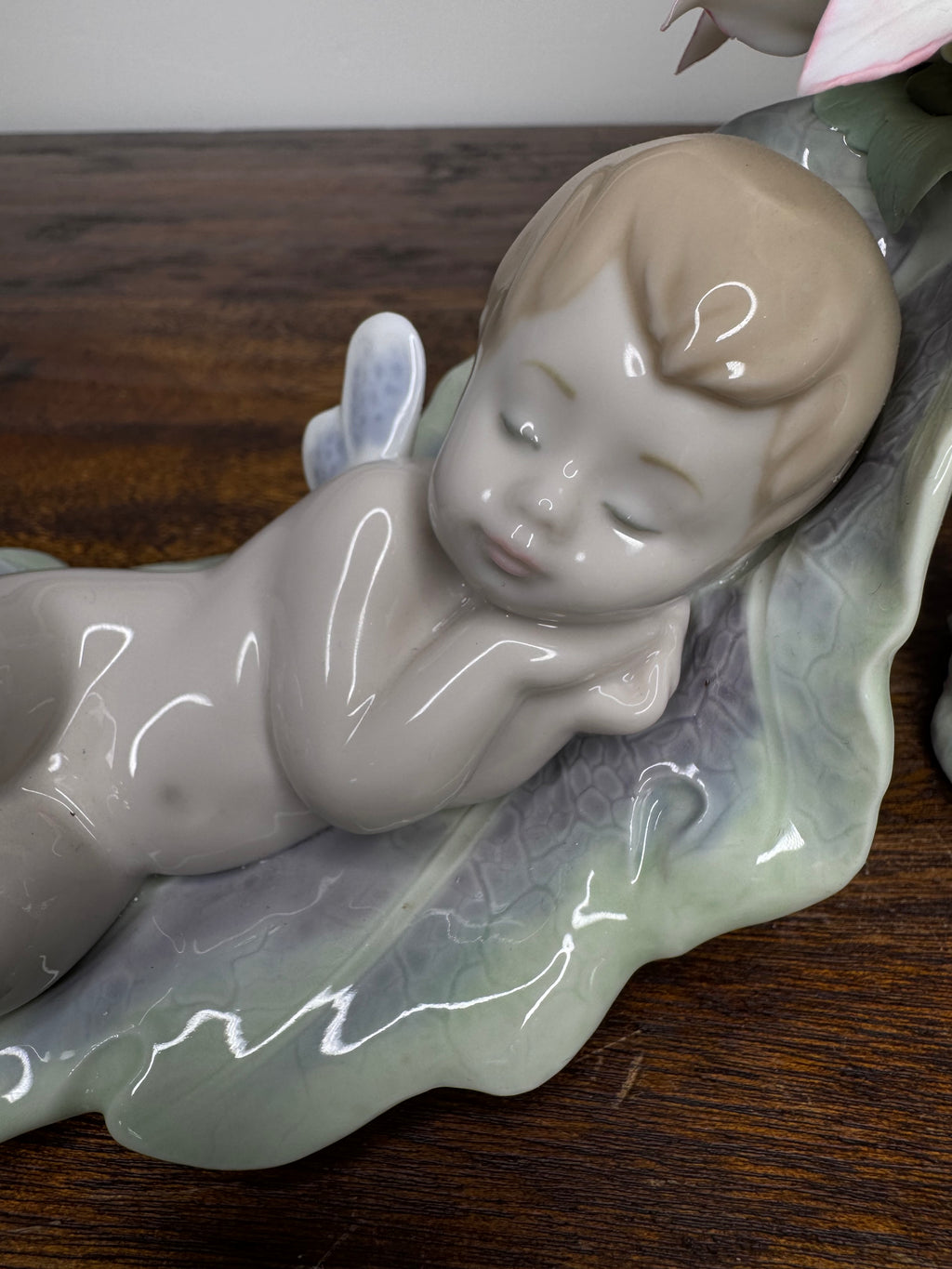 Lladro "Dreaming on Dew Drops" Figurine w/ Original Box