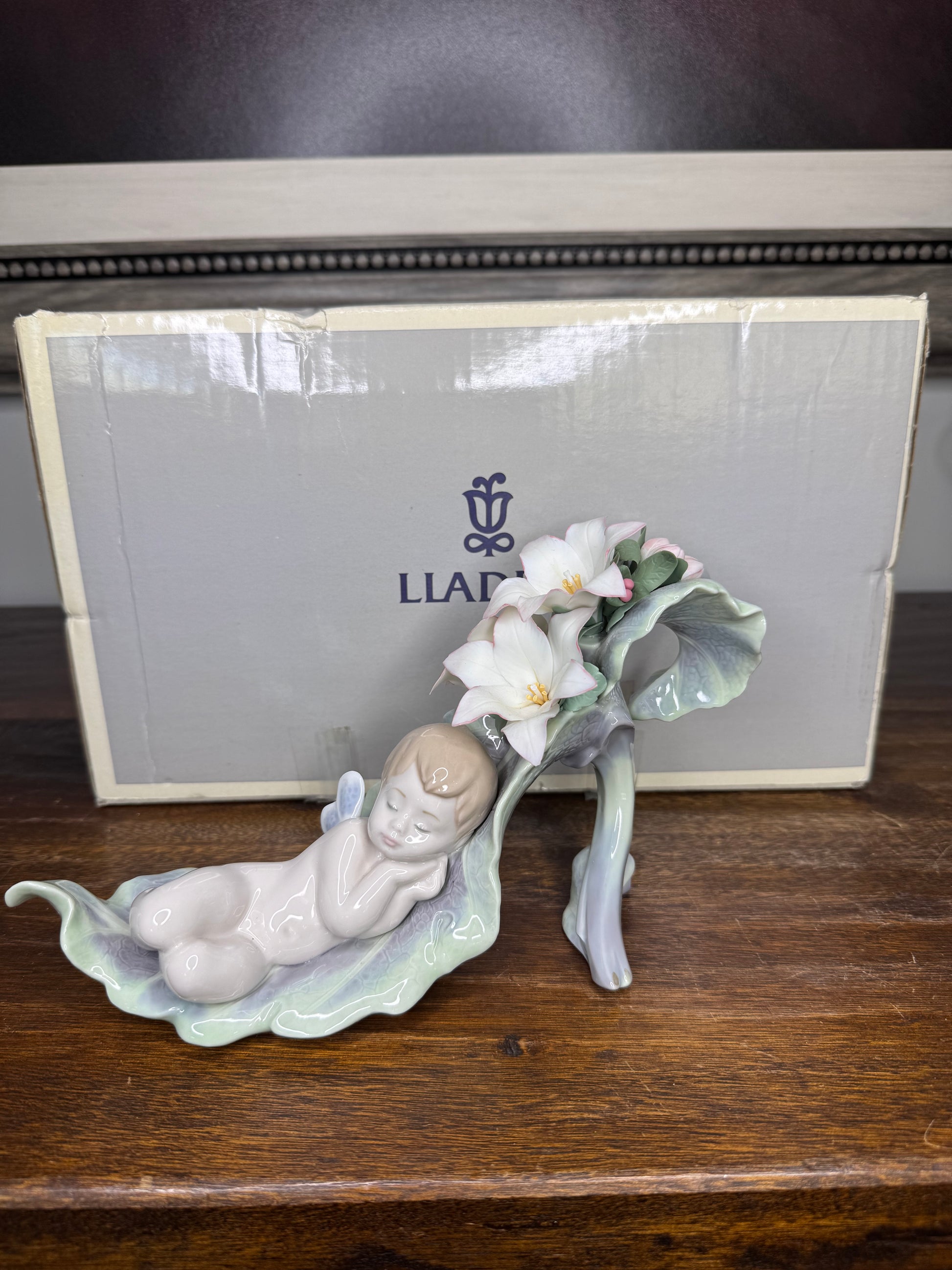 Lladro "Dreaming on Dew Drops" Figurine w/ Original Box