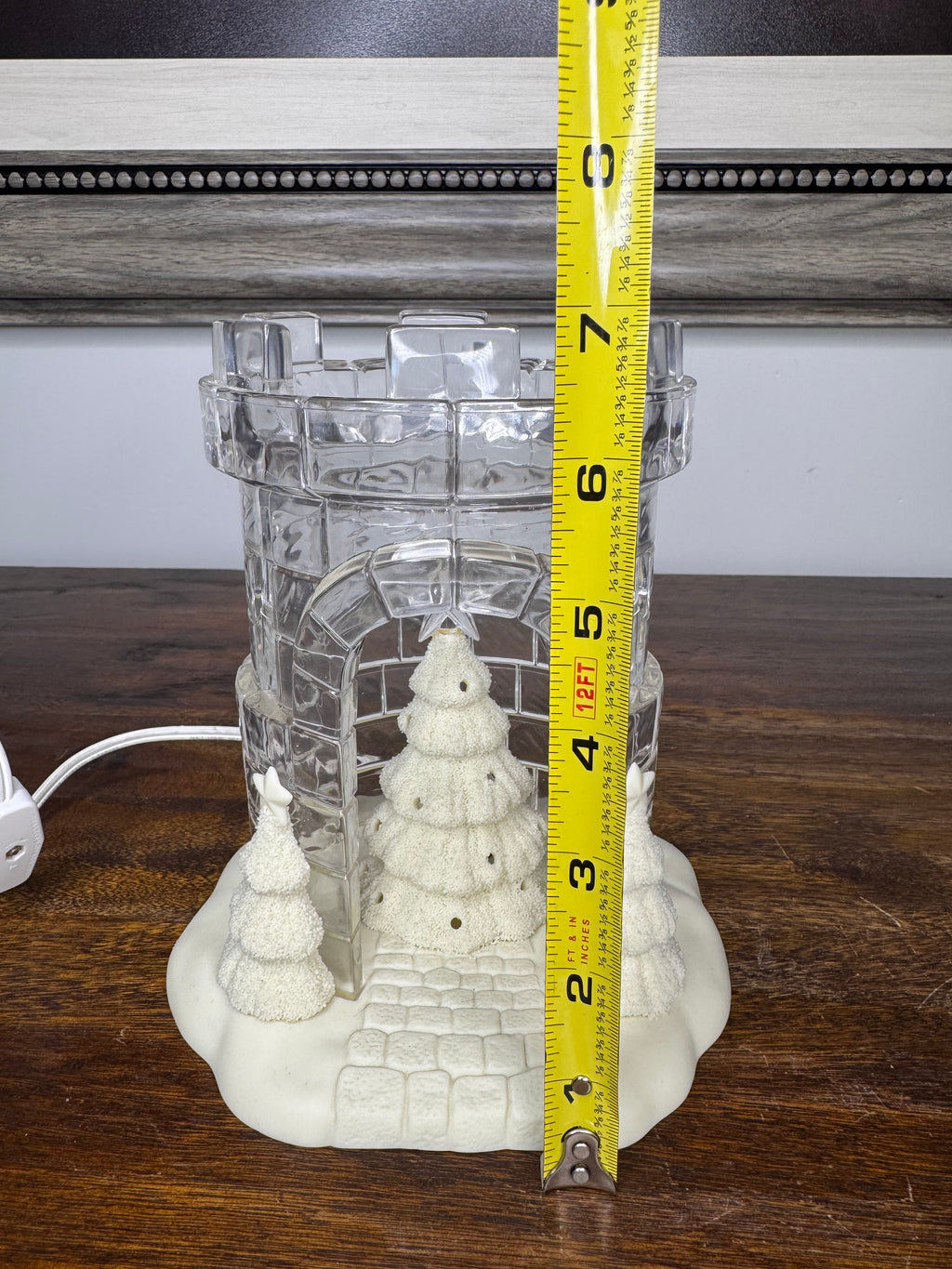 Retired 1999 Dept 56 Snowbabies Tower of Light Accessory