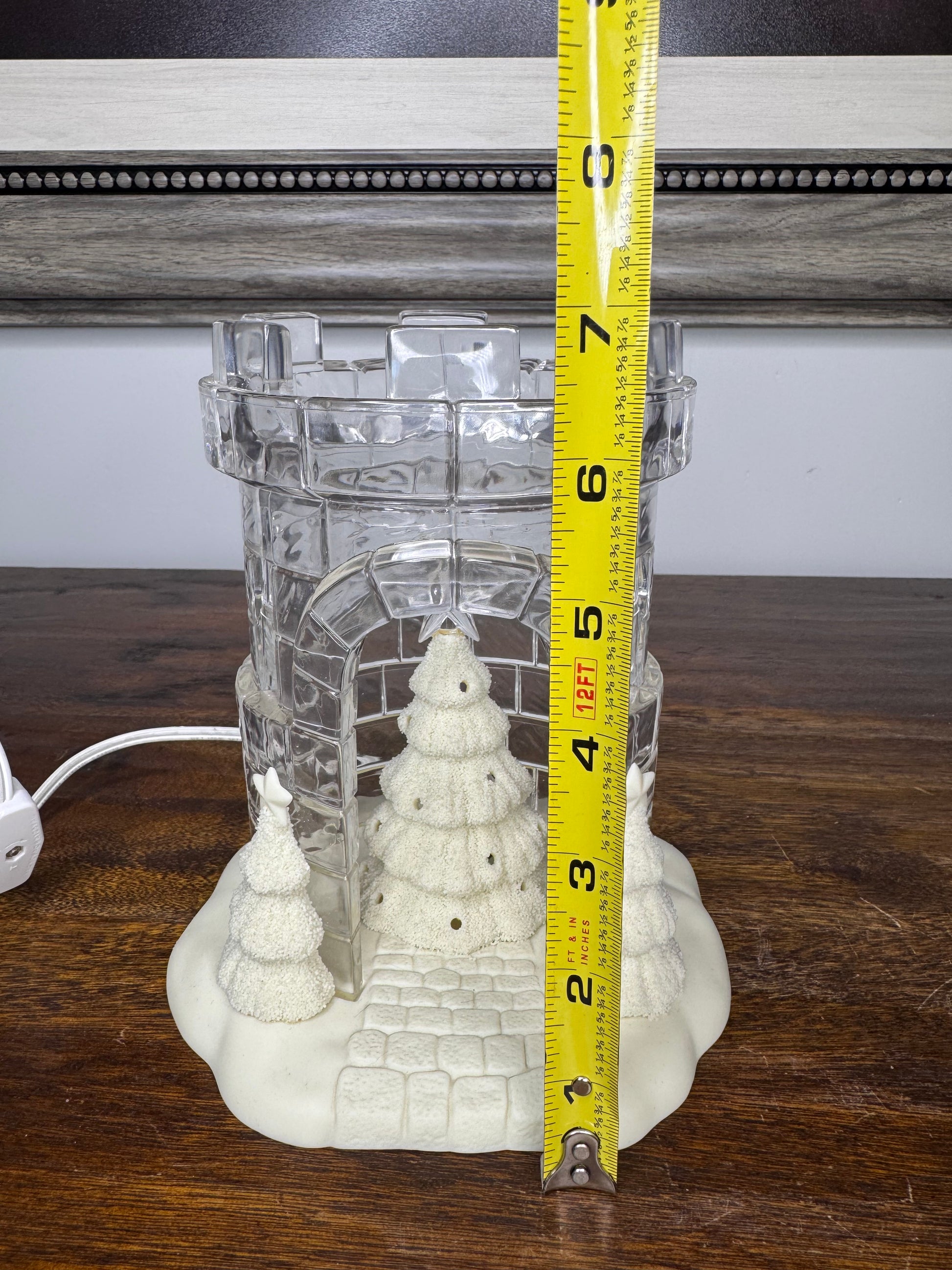 Retired 1999 Dept 56 Snowbabies Tower of Light Accessory