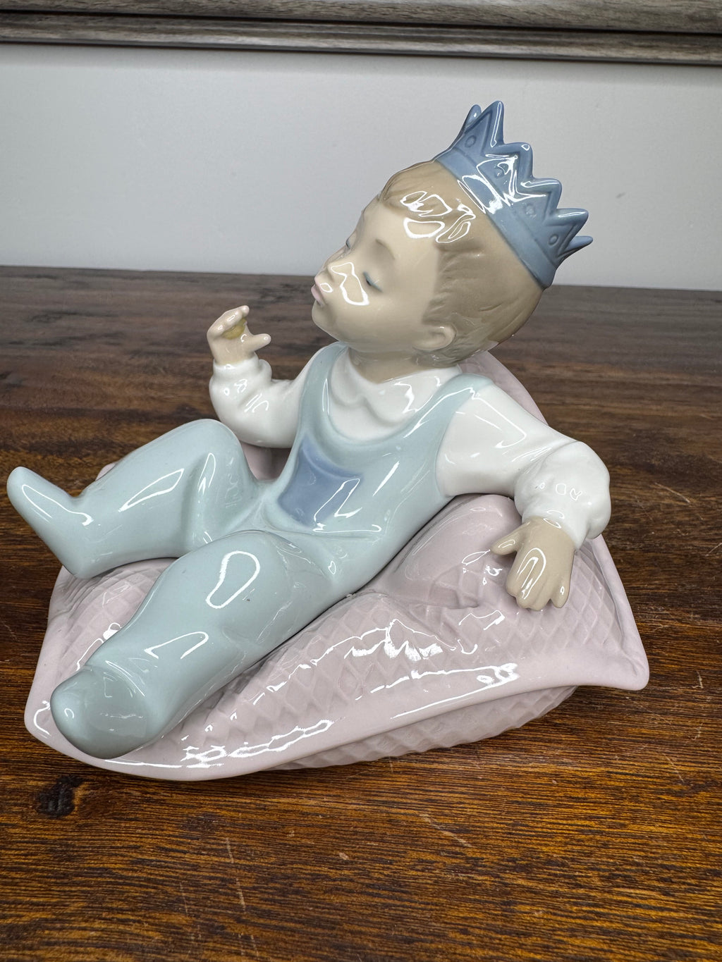 Vintage Nao by Lladro #1342 "King of The House" Figurine *READ FULL DESCRIPTION*