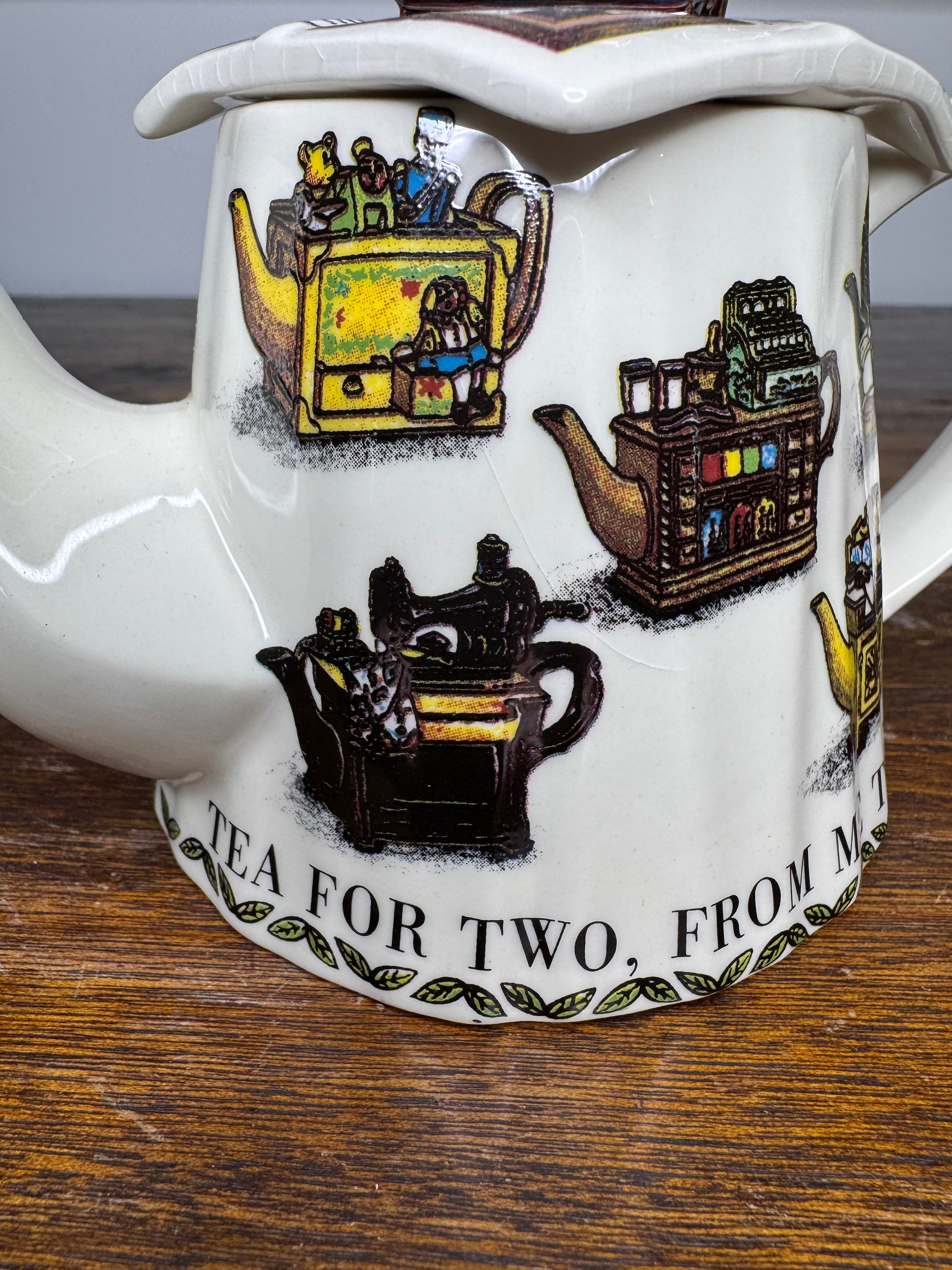 1997-1998 Paul Cardew Collectors Club Teapot