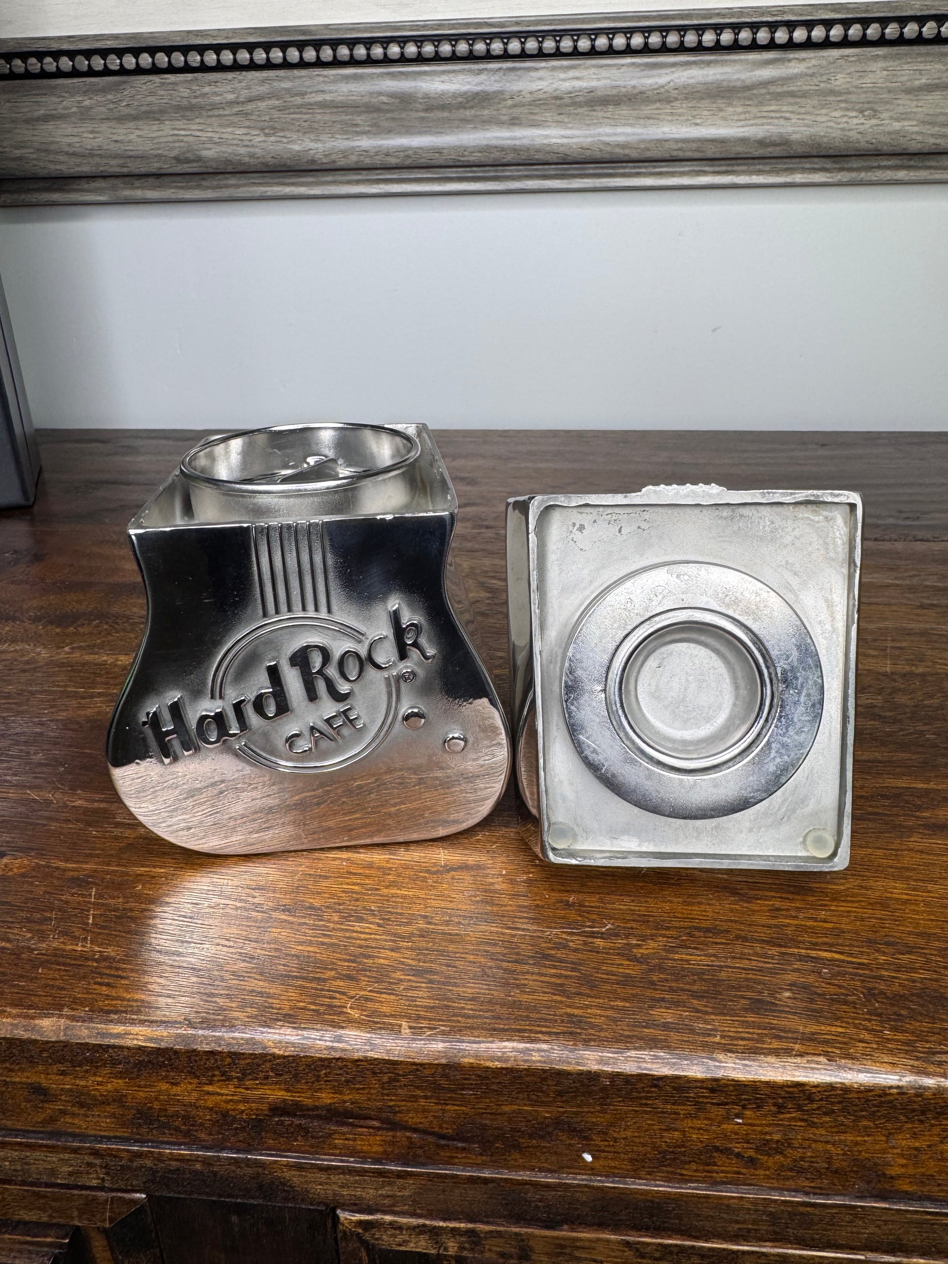 Limited Edition Hard Rock Cafe Martini Cocktail Shaker w/ Hard Shell Case