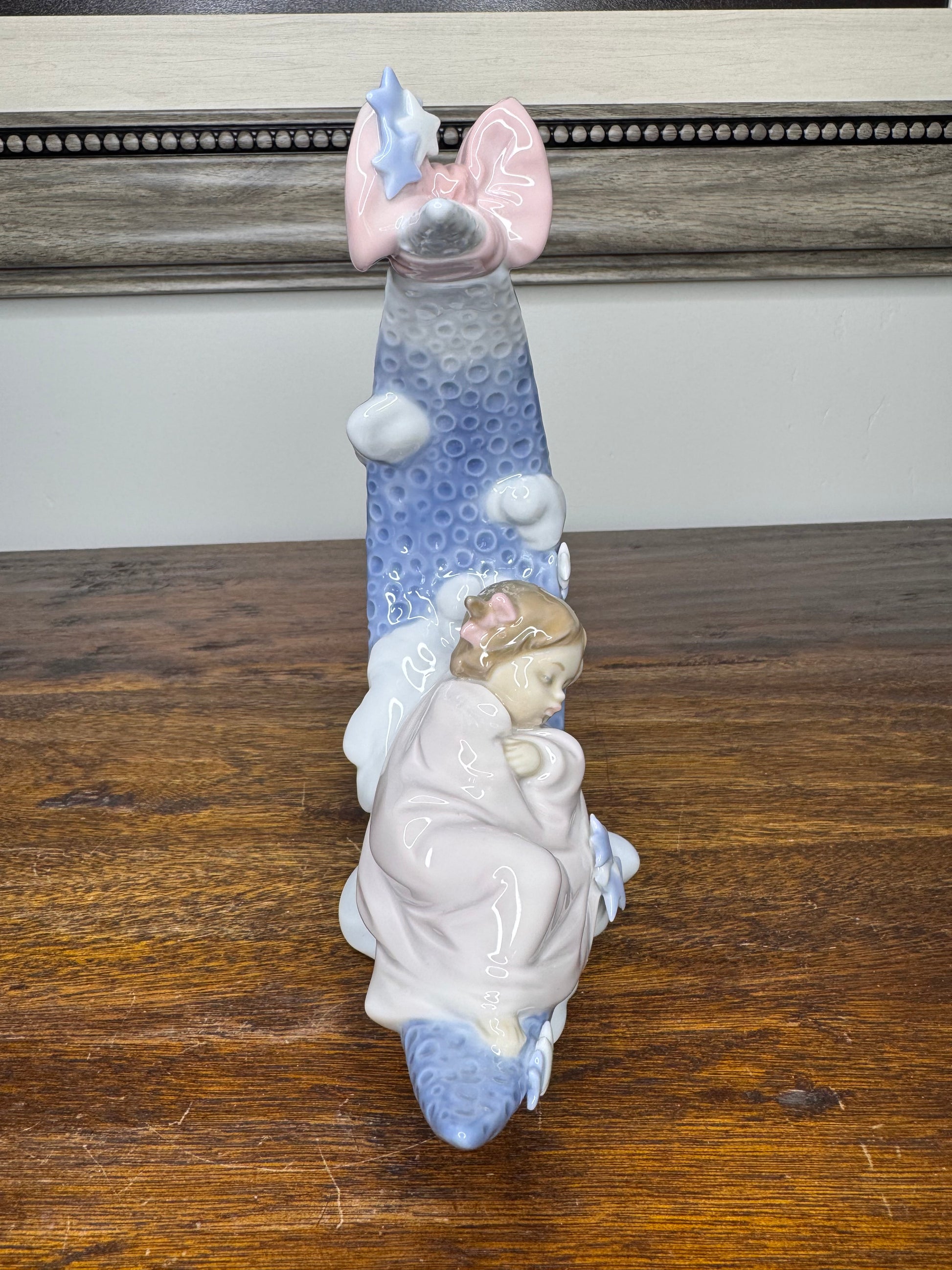 1998 Lladro Heavens Lullaby Girl Asleep on the Moon Figurine w/ Box