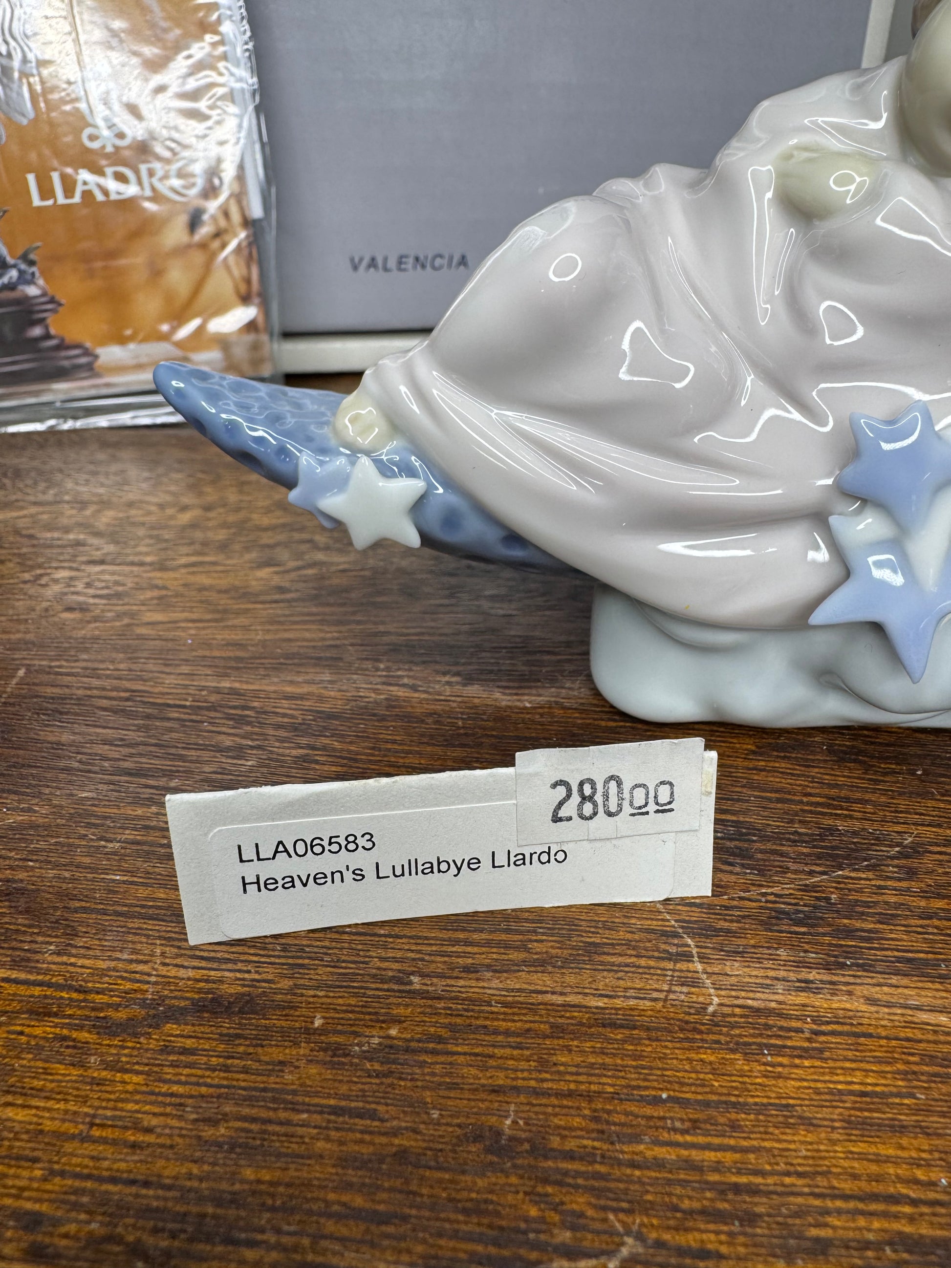 1998 Lladro Heavens Lullaby Girl Asleep on the Moon Figurine w/ Box
