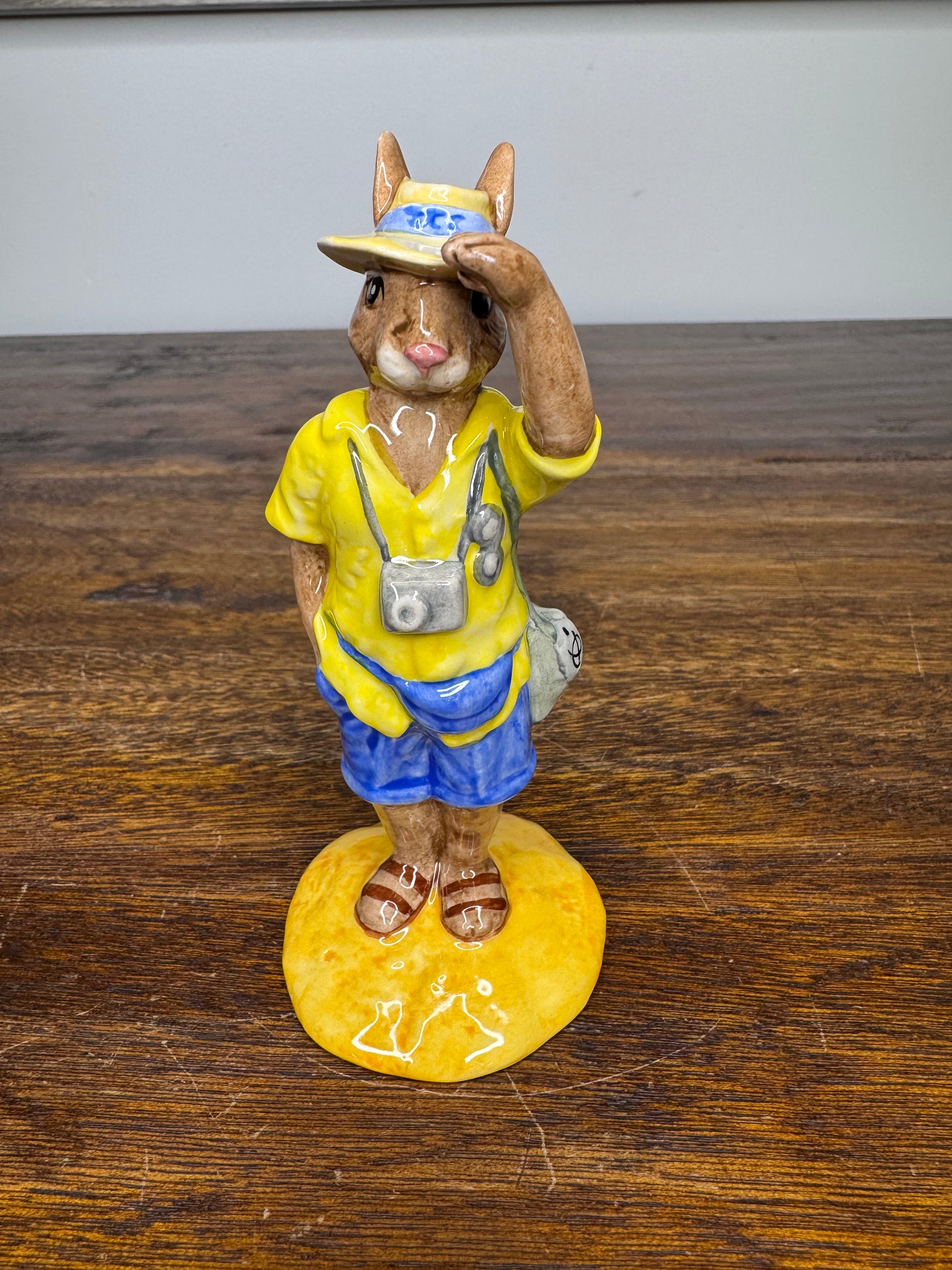 1998 Royal Doulton Tourist Bunnykins Collectors Club Edition