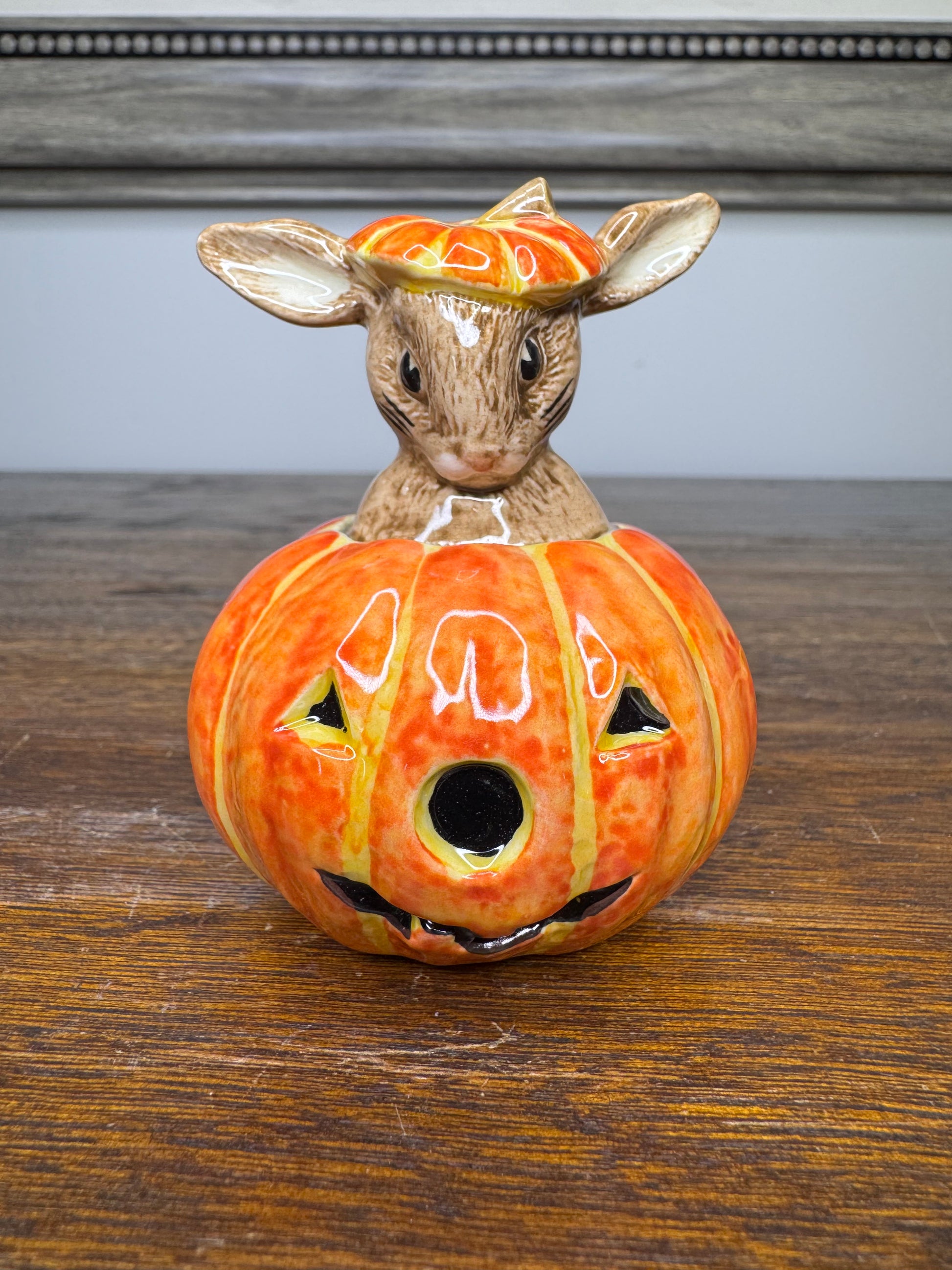 1993 Royal Doulton Halloween Bunnykins Figurine
